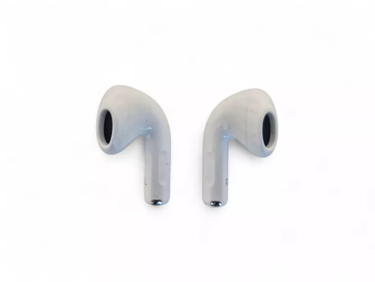 sluchawki-bezprzewodowe-apple-airpods-4-stan-11323-2