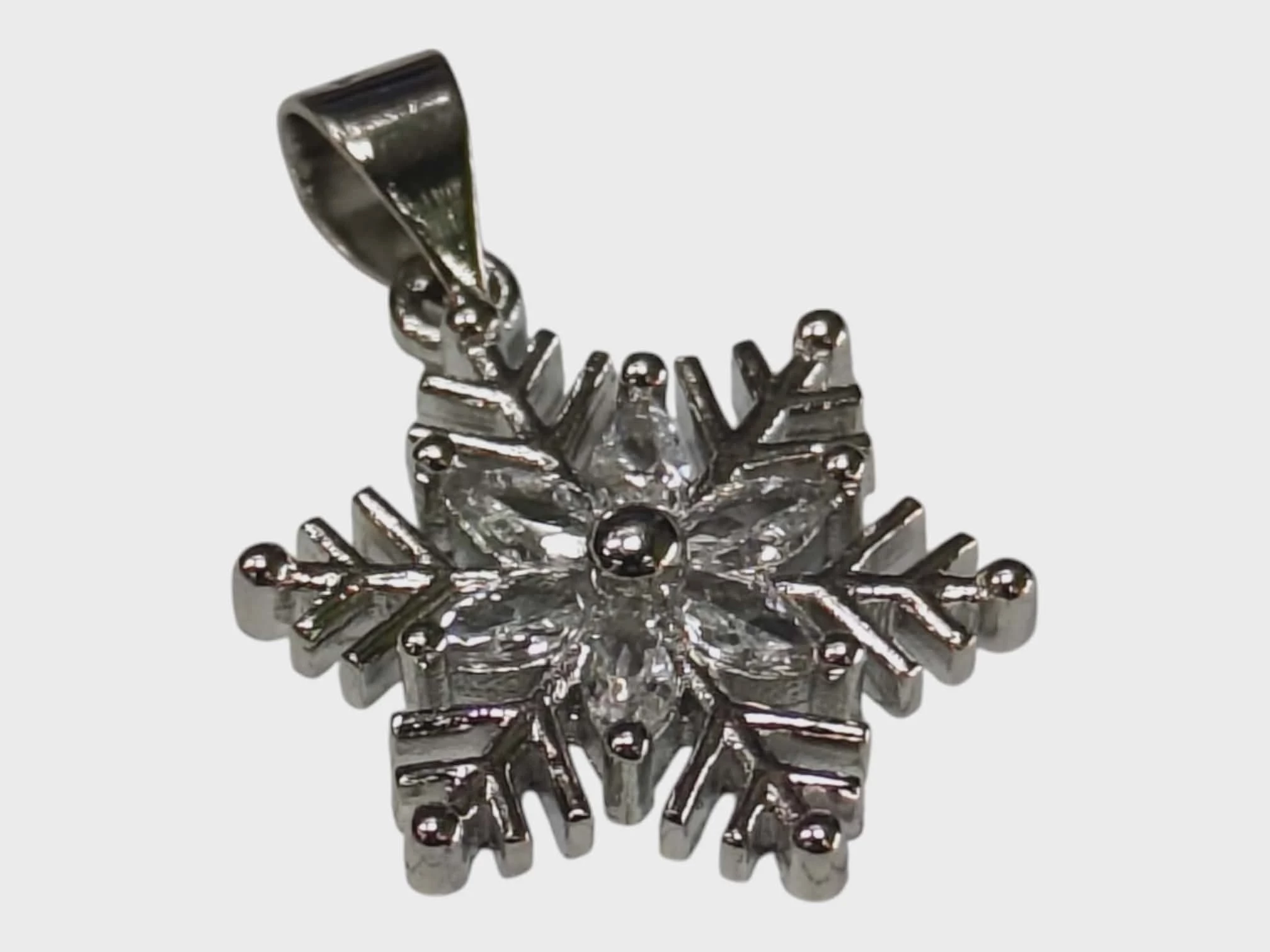 sliczna-srebrna-zawieszka-platek-sniegu-z-cyrkoniami-srebro-925-waga-151-stan-11323-2