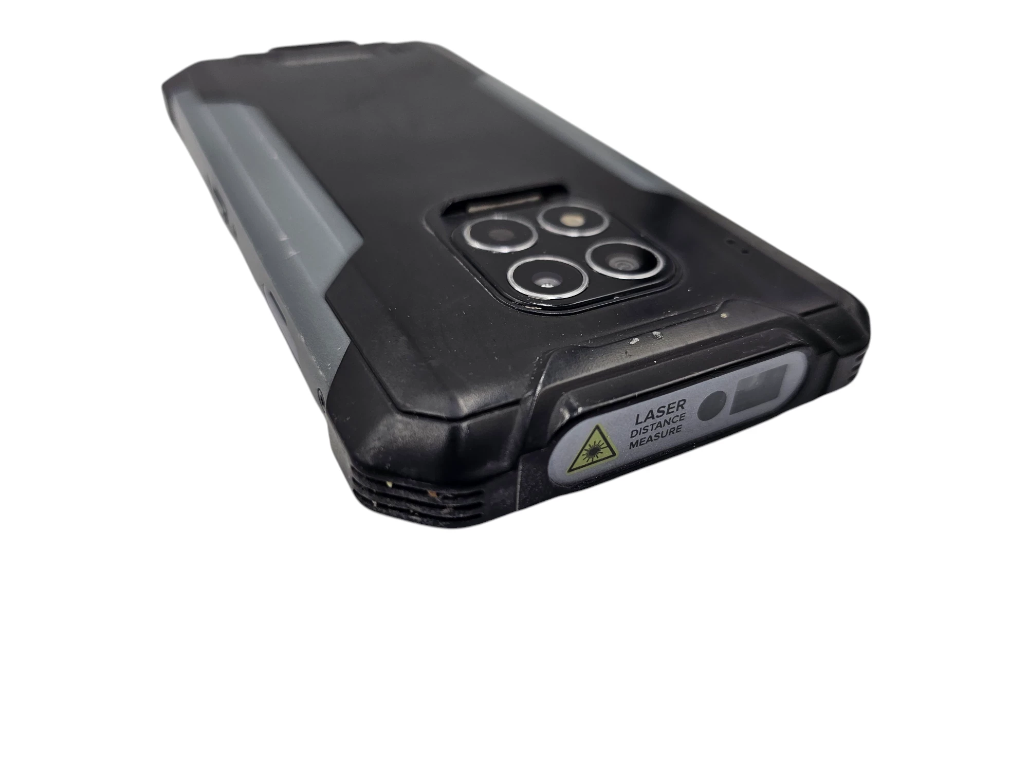 telefon-hammer-construction-6128gb-przekatna-ekranu-600