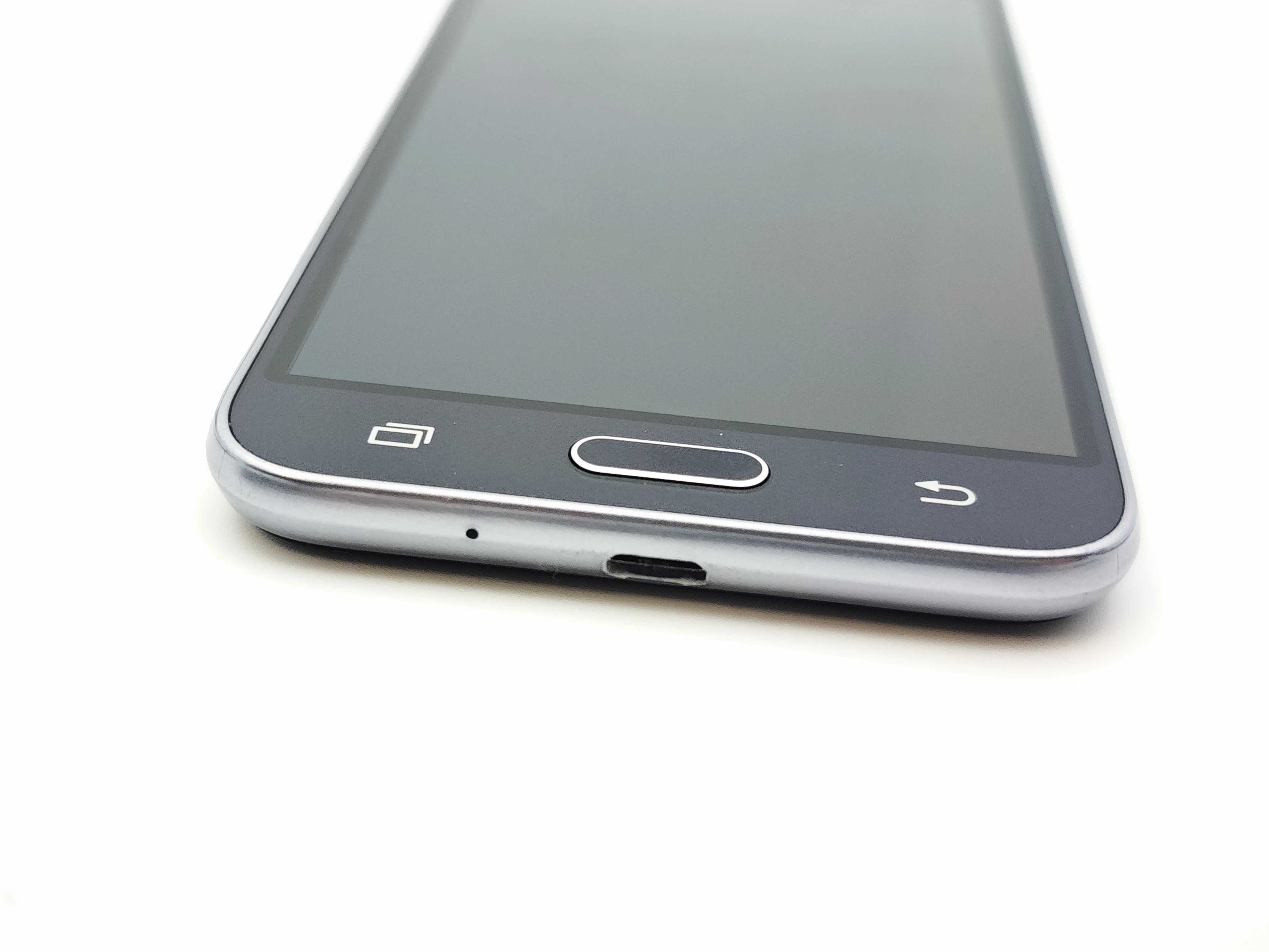 telefon-samsung-galaxy-j3-2016-sam-tel-kod-producenta-sm-j320fn