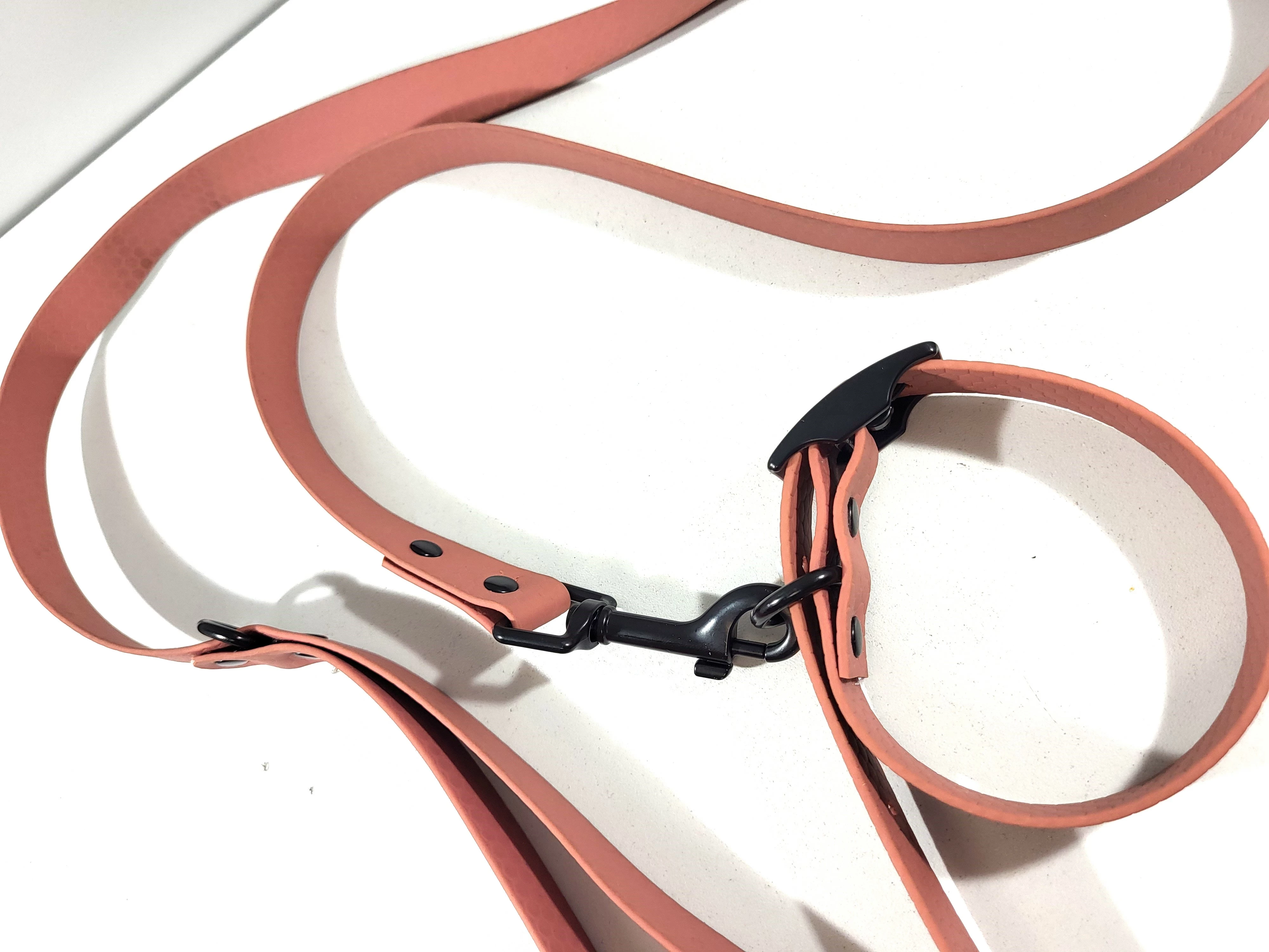 smycz-rozowa-z-paskiem-ean-gtin-4894970652972