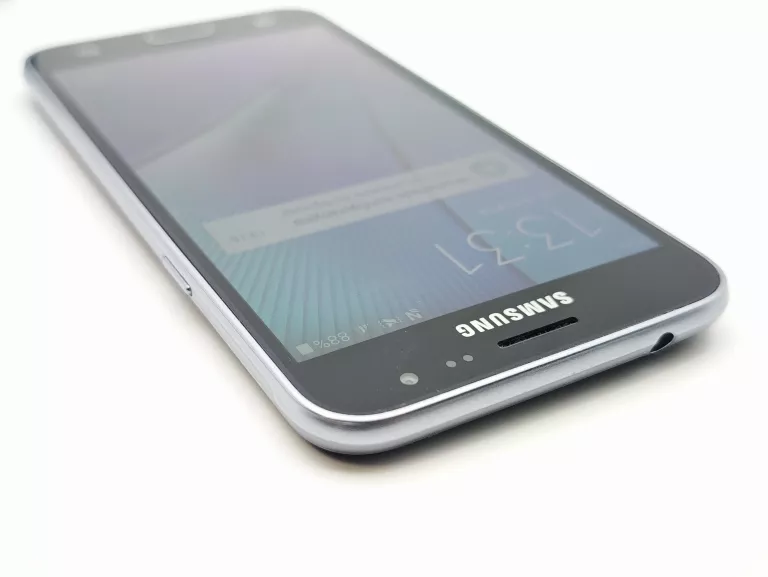telefon-samsung-galaxy-j3-2016-sam-tel-przekatna-ekranu-500