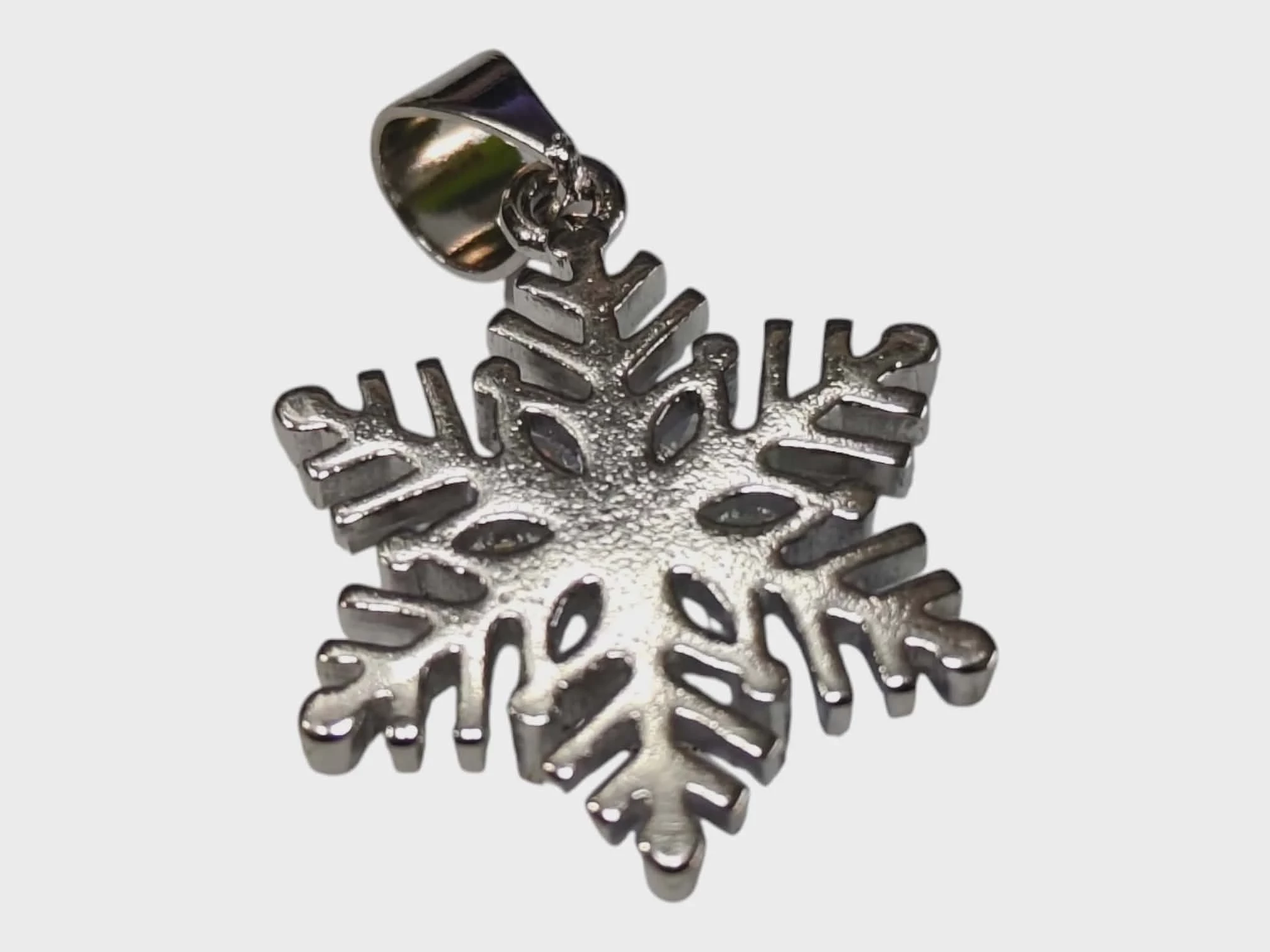 sliczna-srebrna-zawieszka-platek-sniegu-z-cyrkoniami-srebro-925-waga-151-material-15835-4