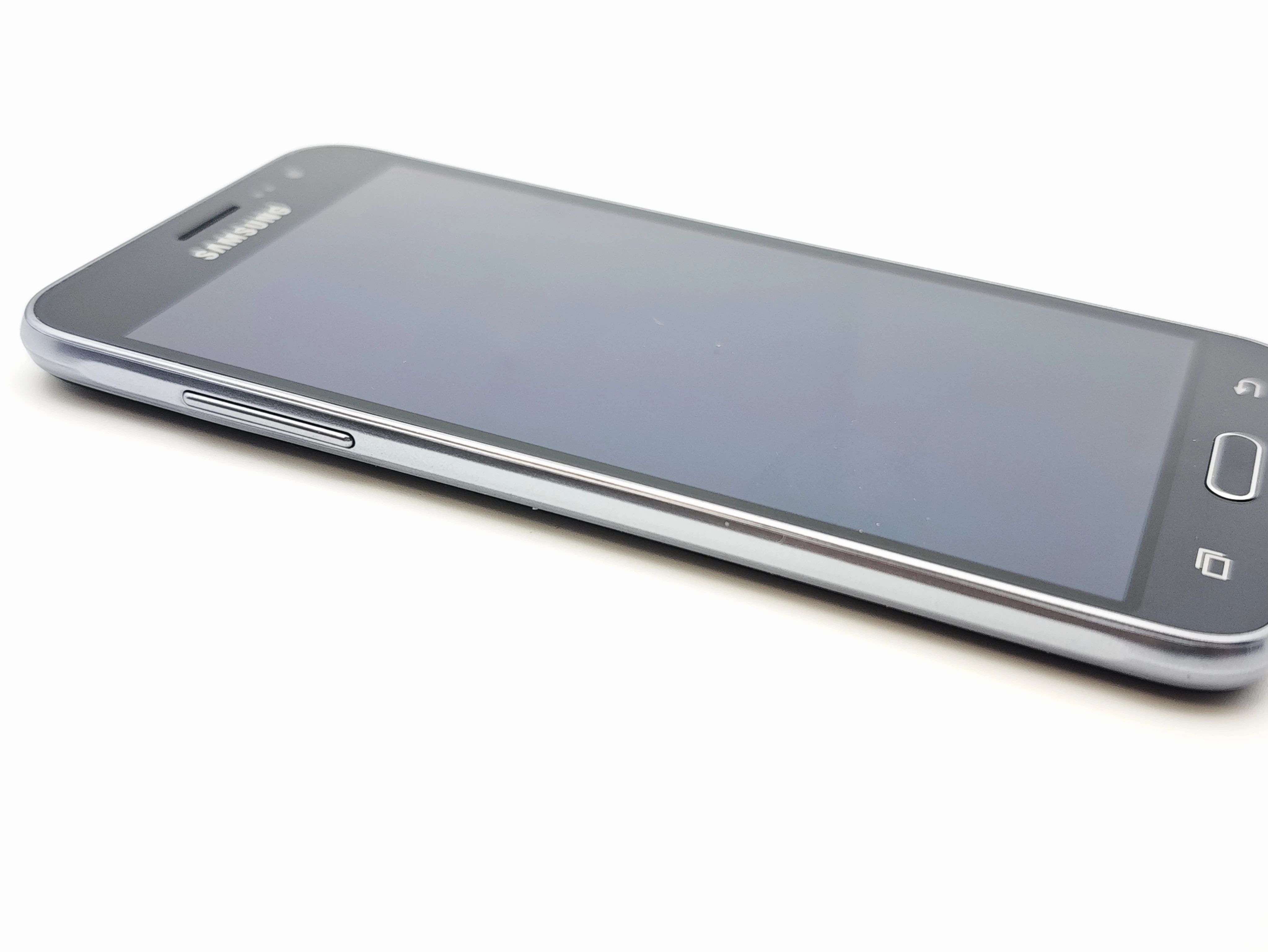 telefon-samsung-galaxy-j3-2016-sam-tel-stan-11323-2