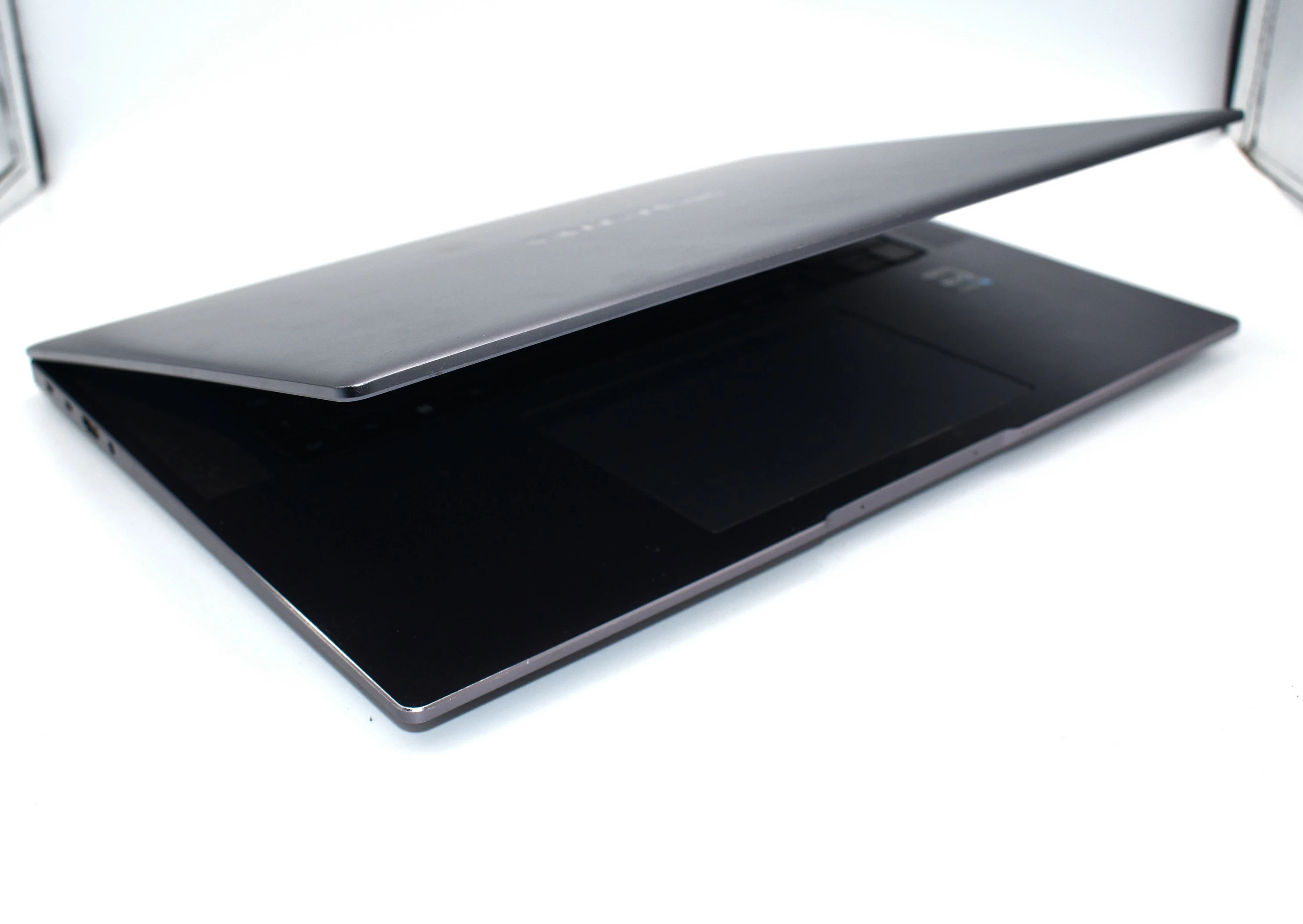 laptop-huawei-matebook-16s-2023-16-intel-core-i9-16-gb-1000-gb-szary-kod-producenta-53013scv