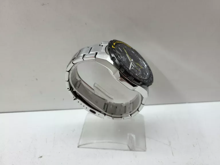 zegarek-casio-edifice-efs-s550-material-paska-129219-10