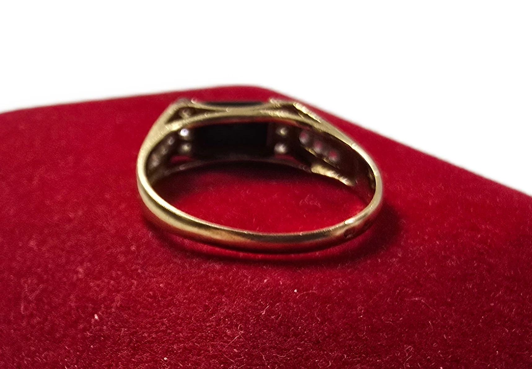 zloty-pierscionek-proby-585-r18-270g-rozmiarsrednica-wew-mm-372-18