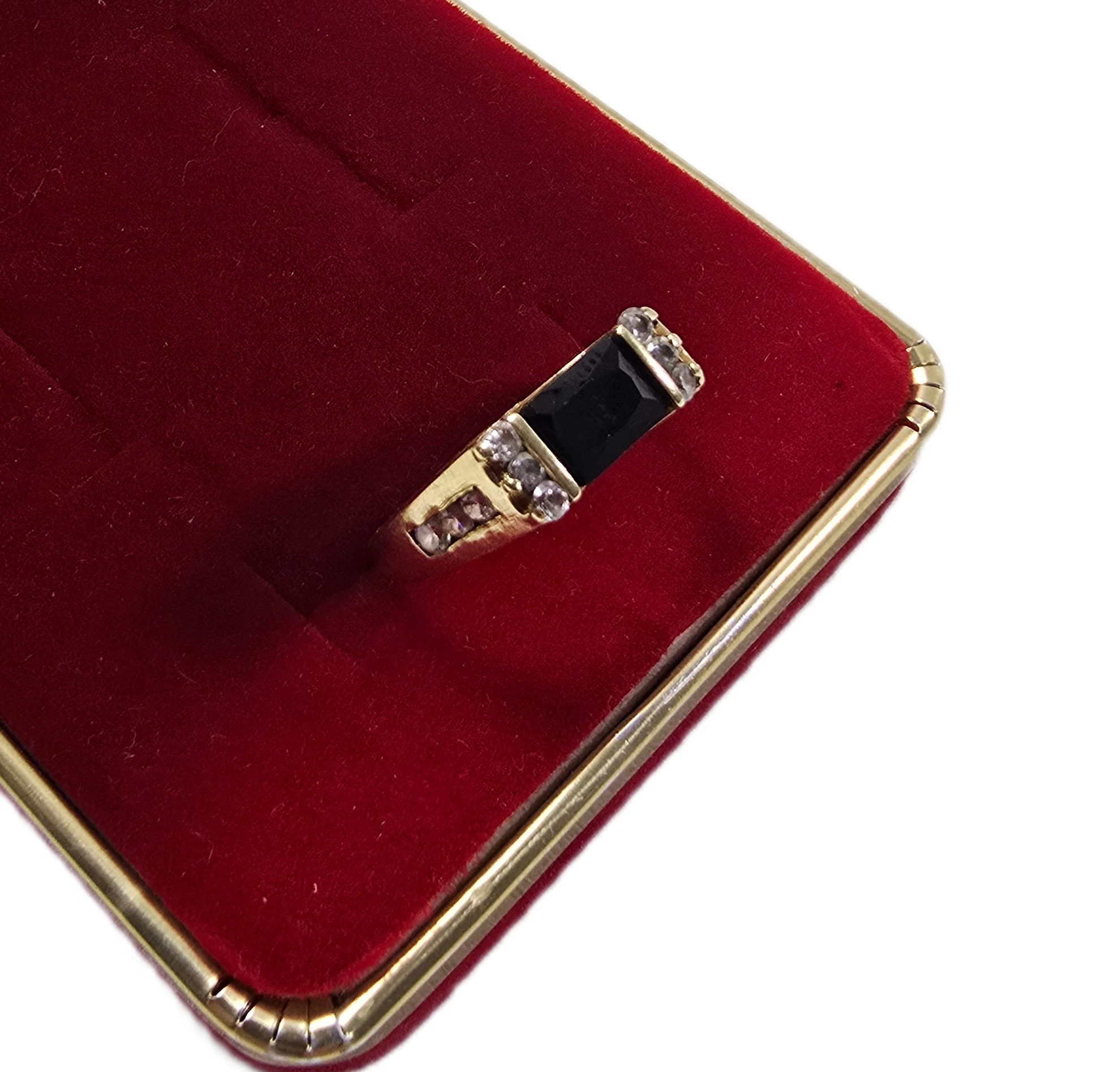 zloty-pierscionek-proby-585-r18-270g-rodzaj-2205-2