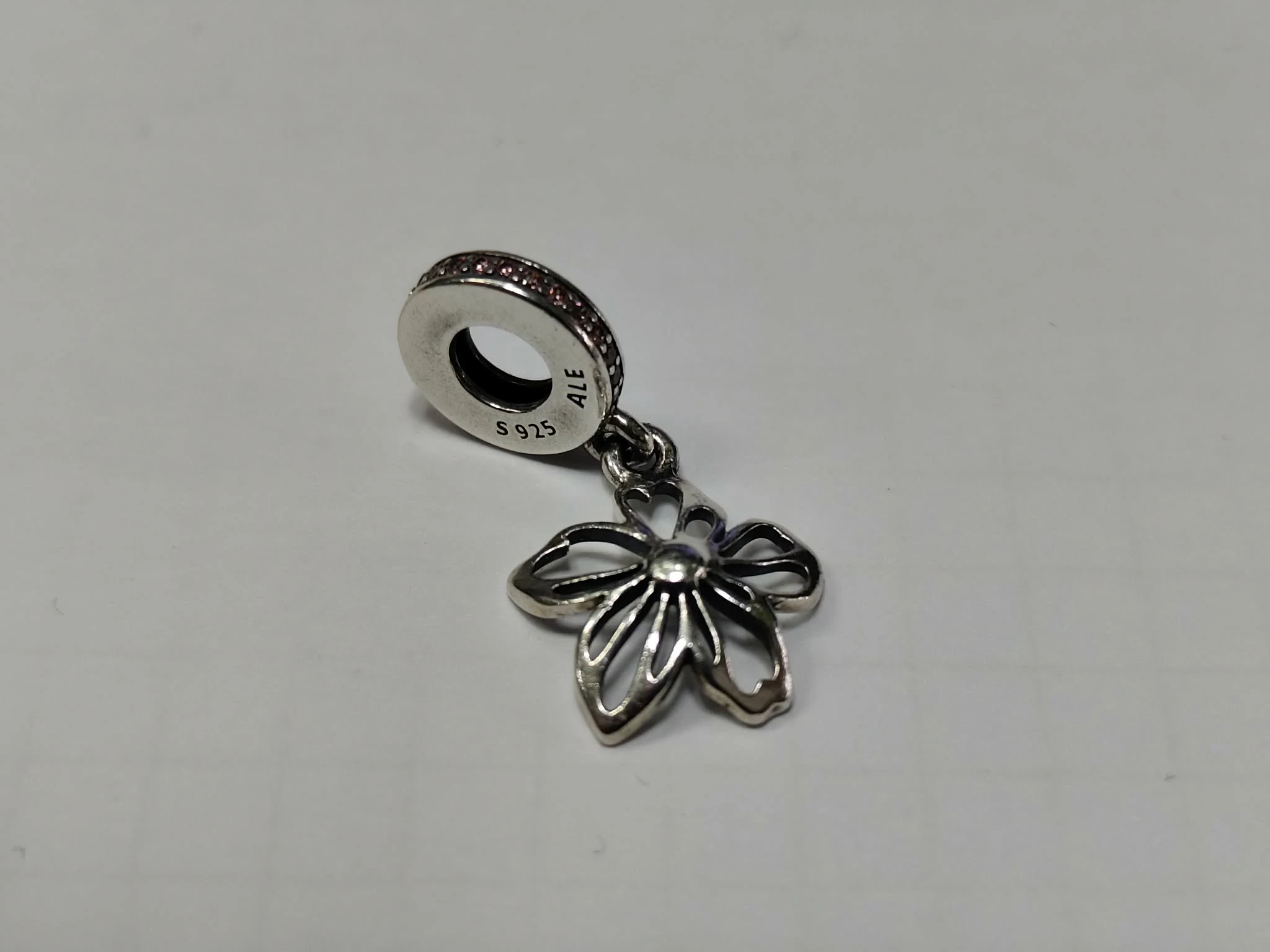 srebrna-zawieszka-charms-srebro-925-waga-166-g-stan-11323-2