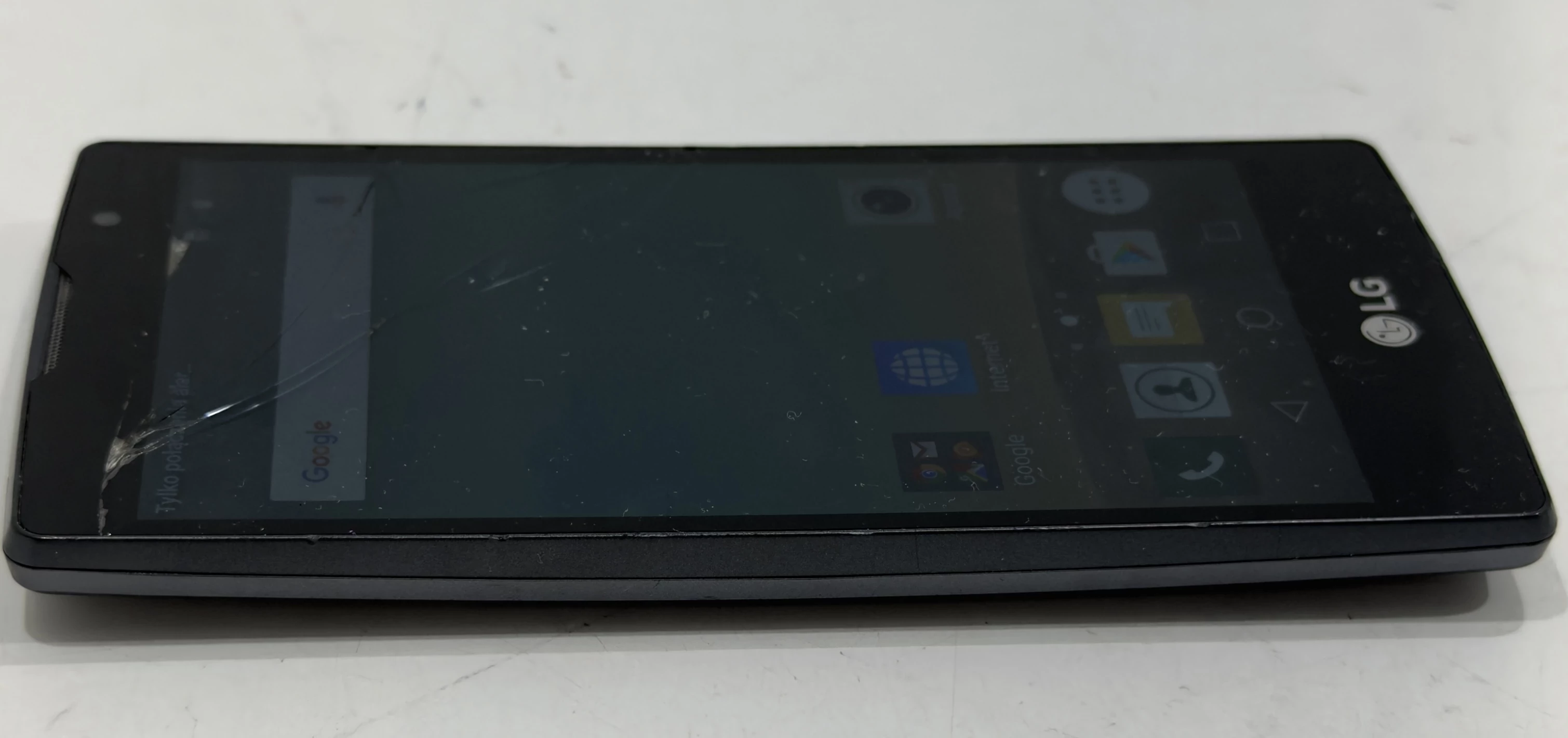 telefon-lg-pek-ekran-typ-202685-212929