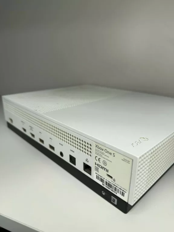 konsola-xbox-one-s-1tb-model-1681-pad-ean-gtin-889842020083