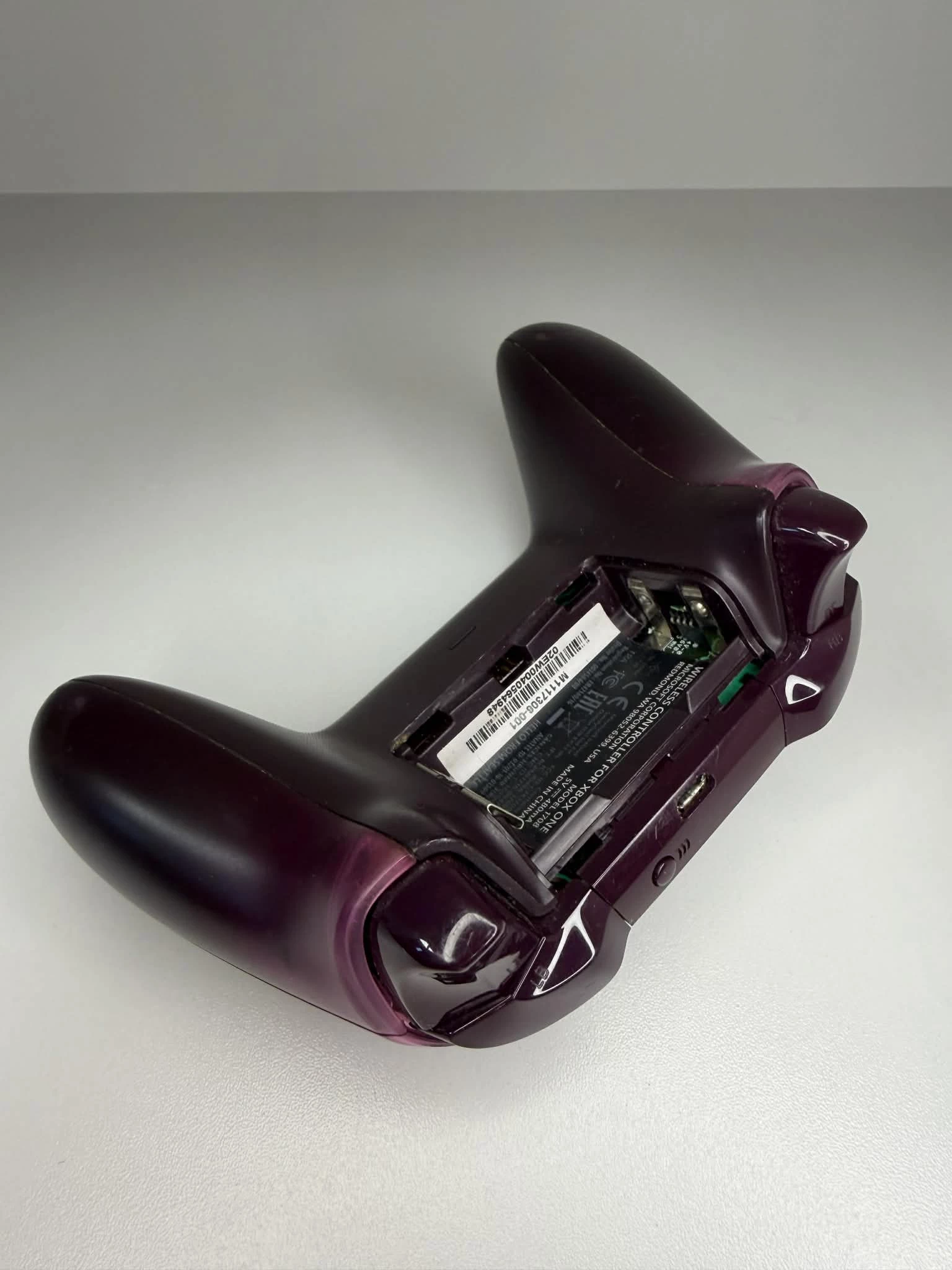 konsola-xbox-one-s-1tb-model-1681-pad-dysk-wbudowana-pamiec-5179-352249