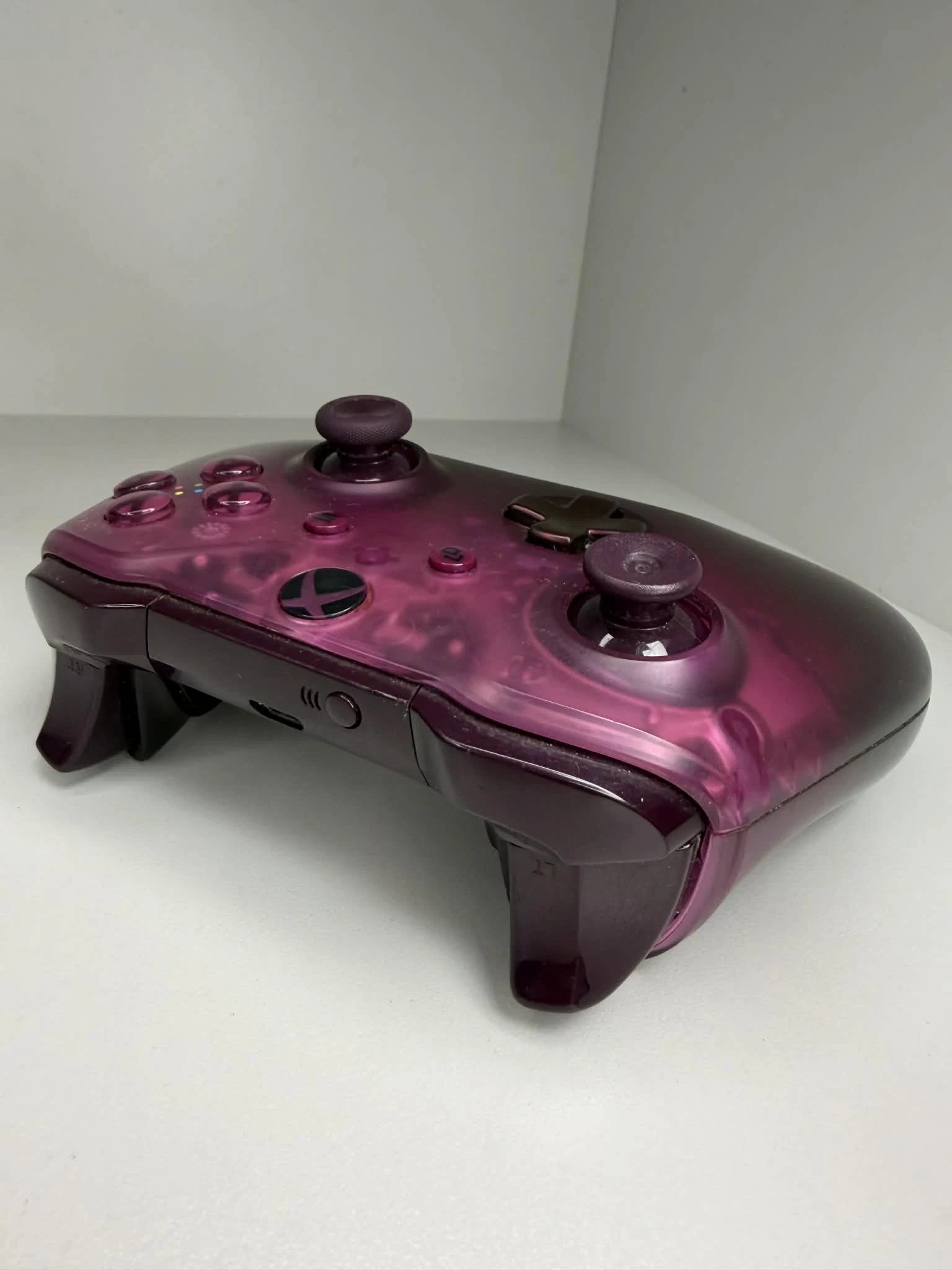 konsola-xbox-one-s-1tb-model-1681-pad-gry-w-zestawie-205998-225574