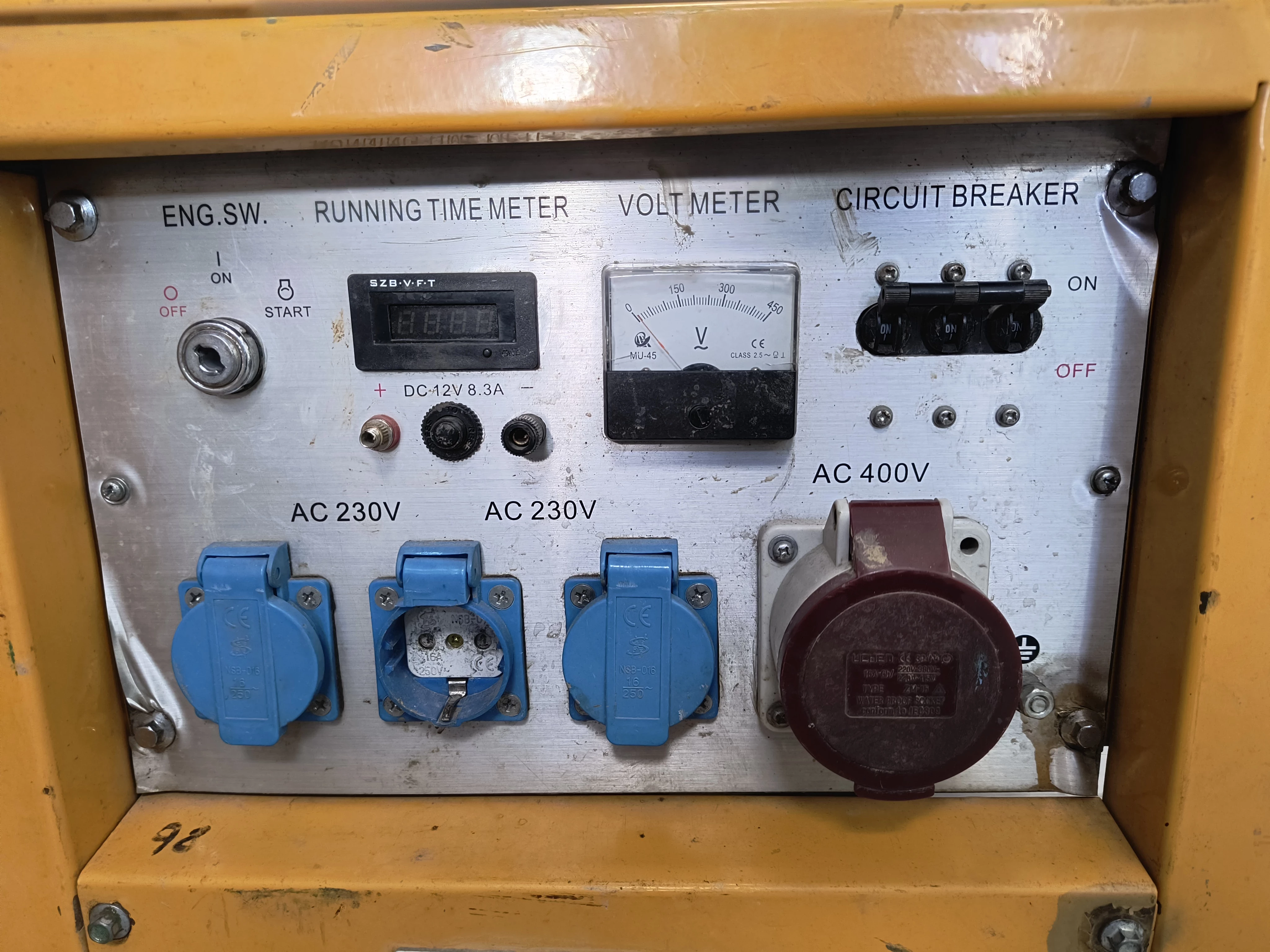 agregat-pradotworczy-lumag-g8-e-stromerzeuger-8kw-230-400v-96km-30h-maksymalna-moc-800000