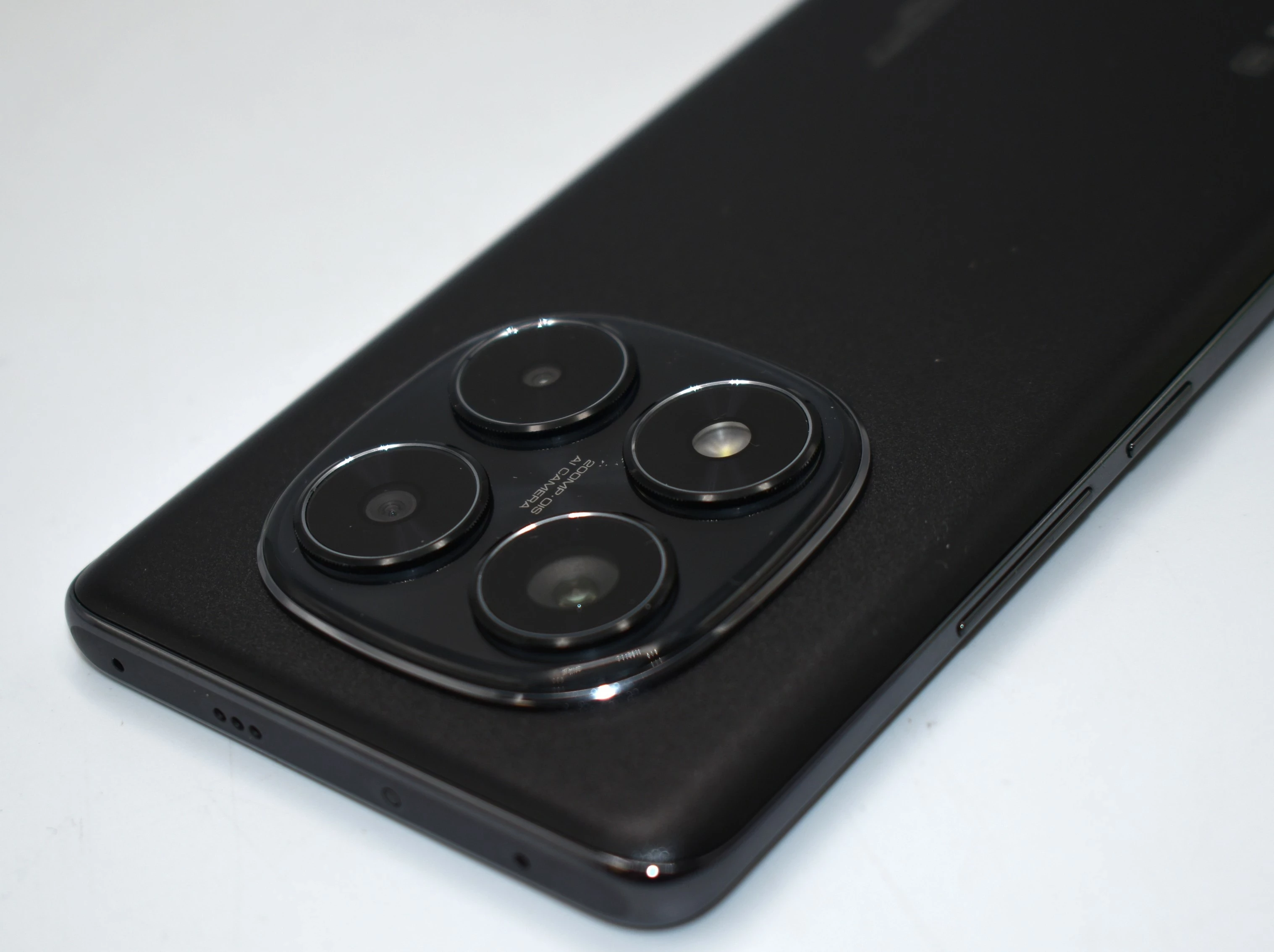 telefon-xiaomi-redmi-note-14-pro-5g-8256gb-667-pamiec-ram-202865-214113