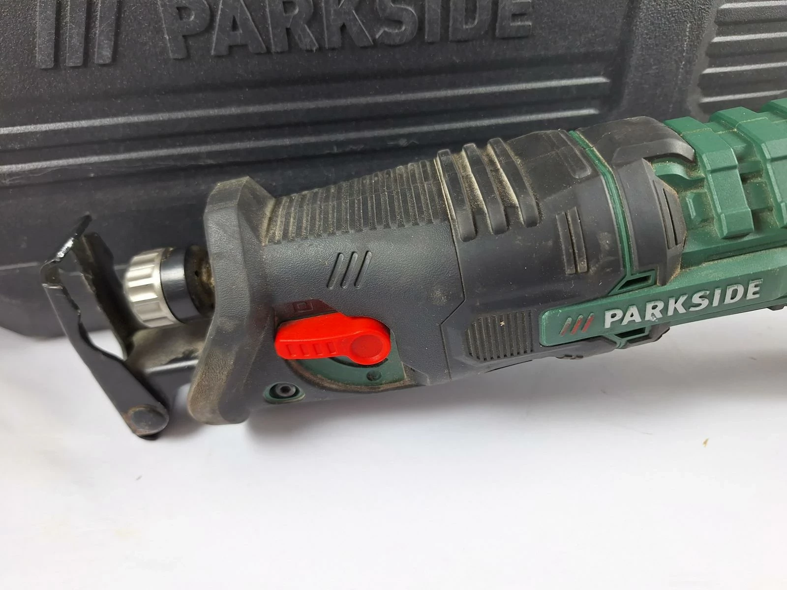 pila-szablasta-parkside-pssa-20li-a1-walizka-stan-11323-2