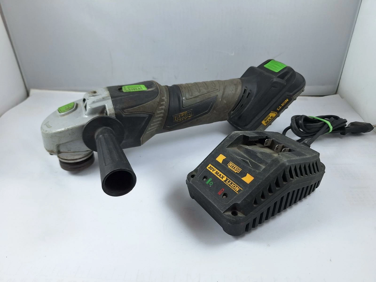 szlifierka-katowa-niteo-tools-pojm180492-aku-lad-wielka-rzeznicka-1-srem-centrum