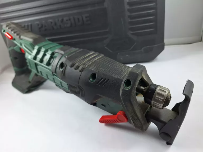 pila-szablasta-parkside-pssa-20li-a1-walizka-kod-producenta-pssa-20-li-c3