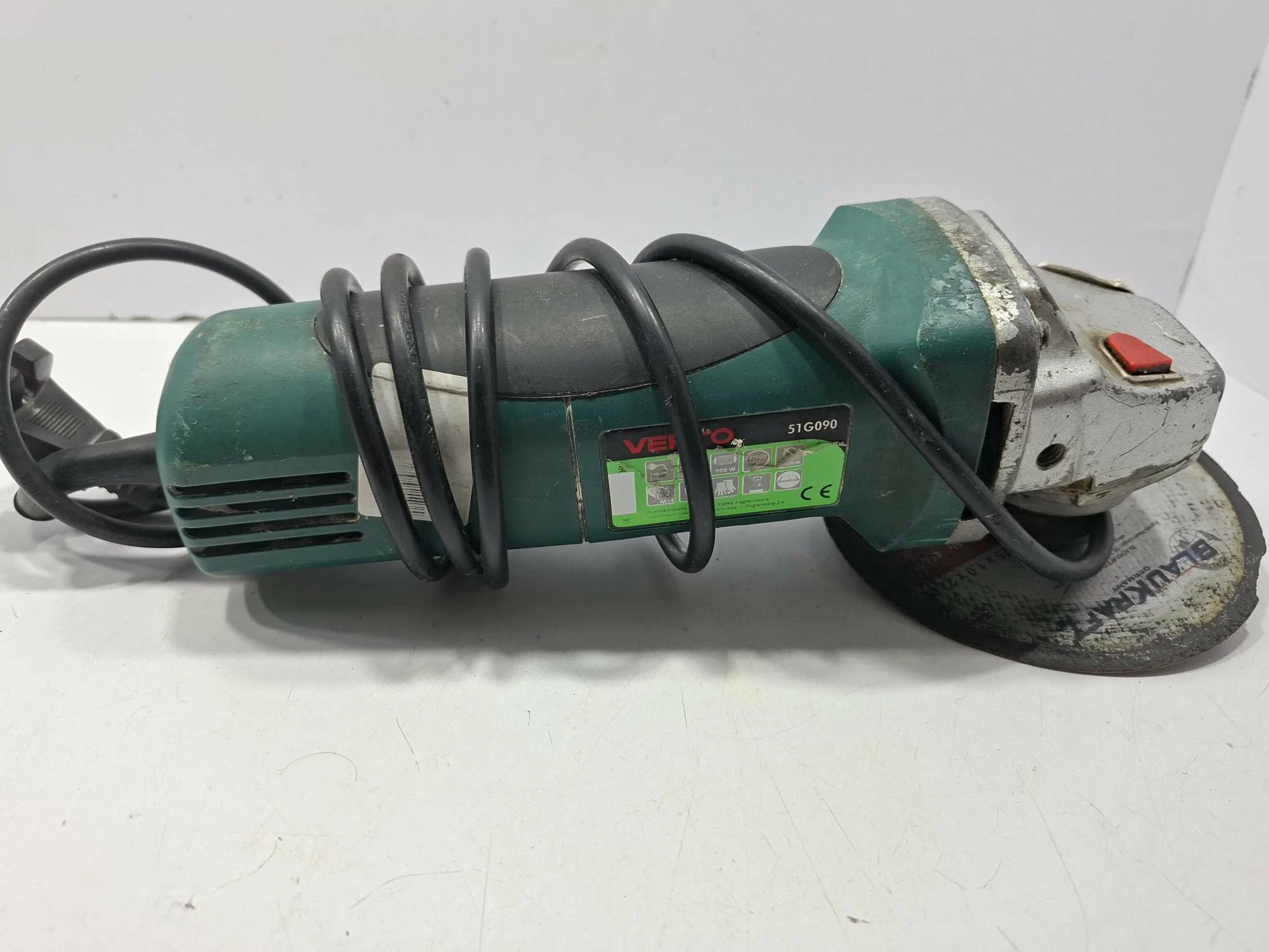 szlifierka-katowa-verto-51g090-900w-m14-125mm-ean-gtin-5902062510969