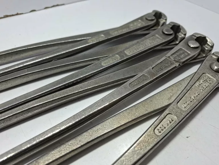 zestaw-czterch-ceg-knipex-9914300-ean-gtin-4003773028116