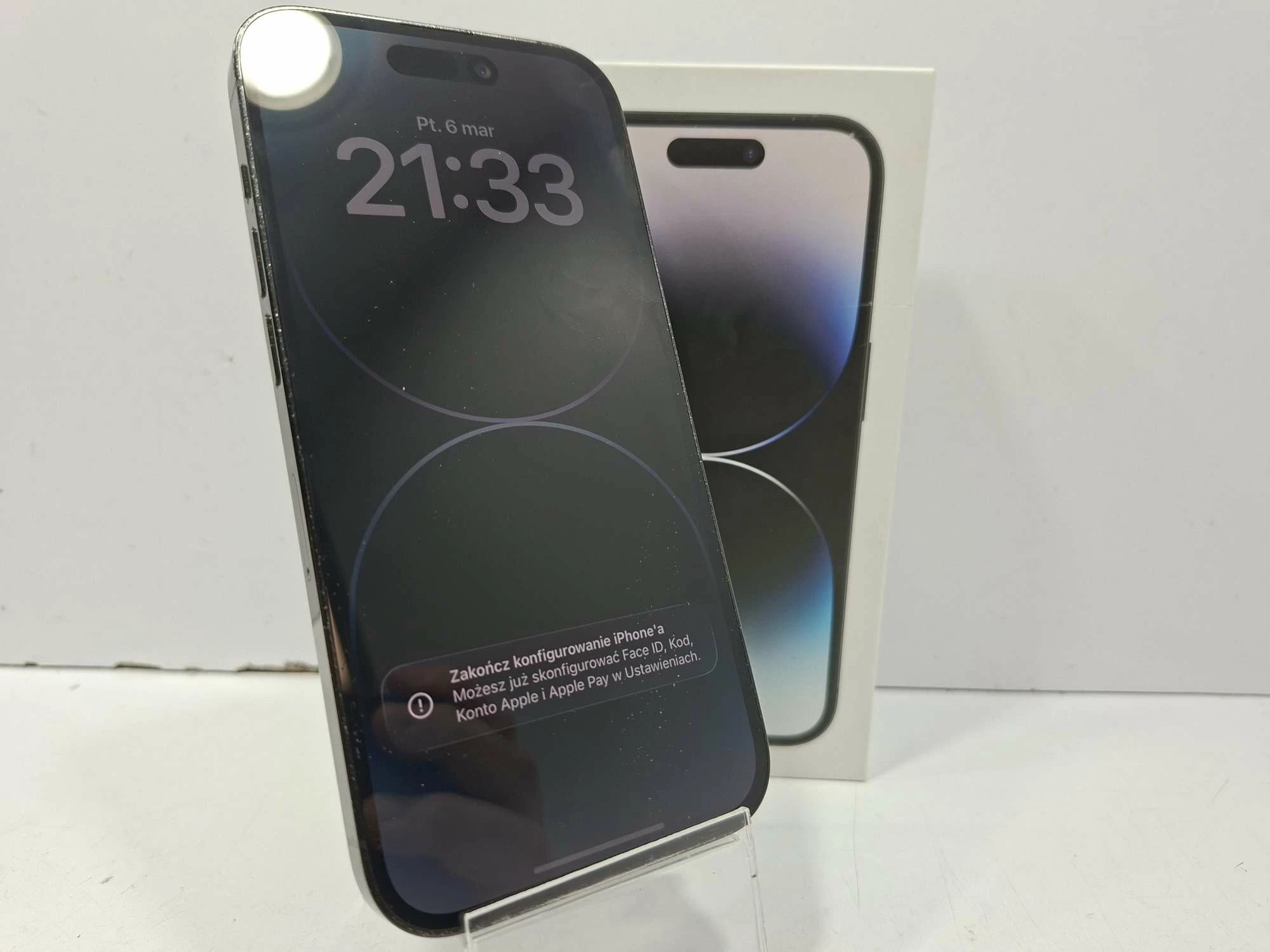 telefon-iphone-14-pro-bateria-76-ean-gtin-194253401063