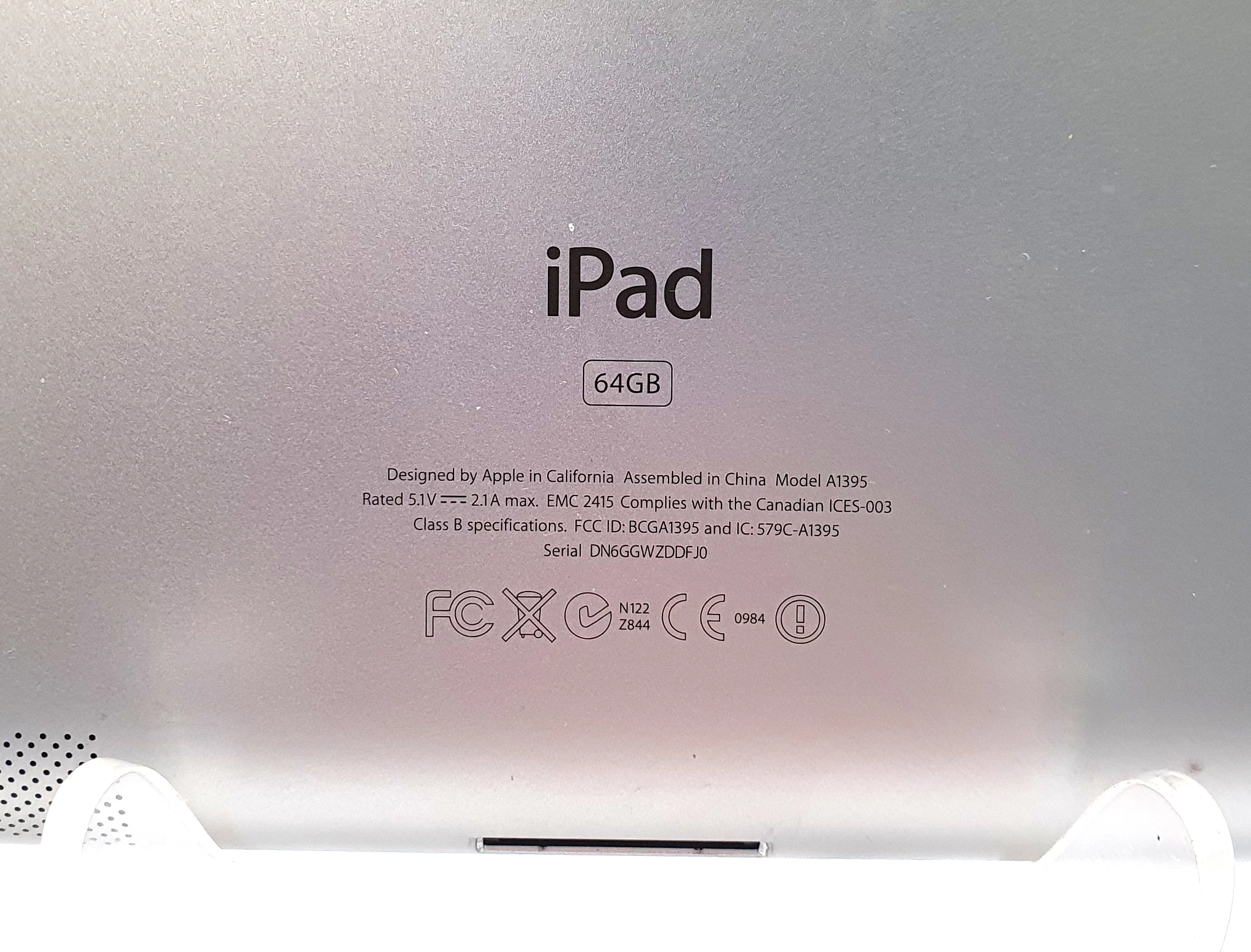 tablet-apple-ipad-2-a1395-64gbkabel-transmisja-danych-217-1024