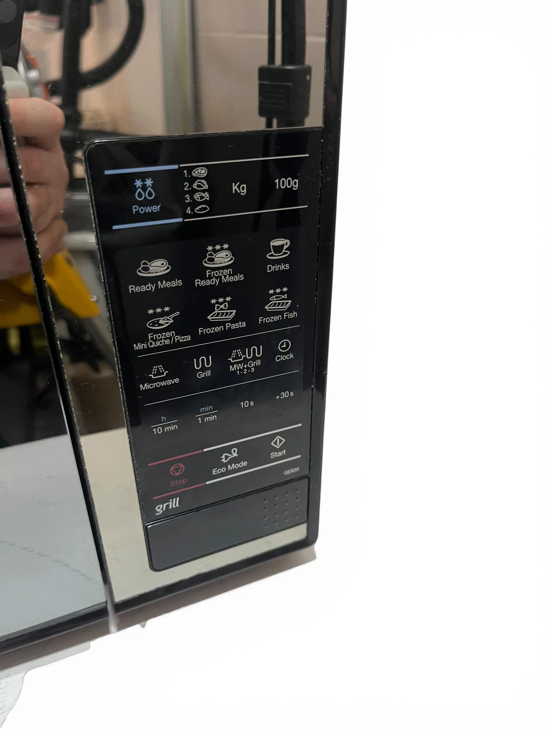 mikrofalowka-samsung-ge83x-czarna-stan-11323-2