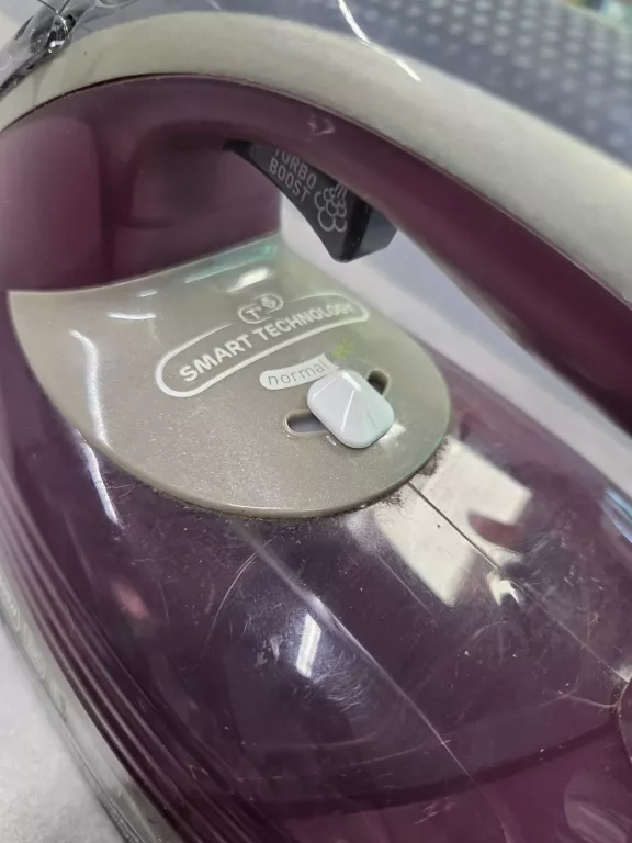 zelazko-parowe-tefal-smart-protect-plus-6870-2800w-kolor-dominujacy-129357-4