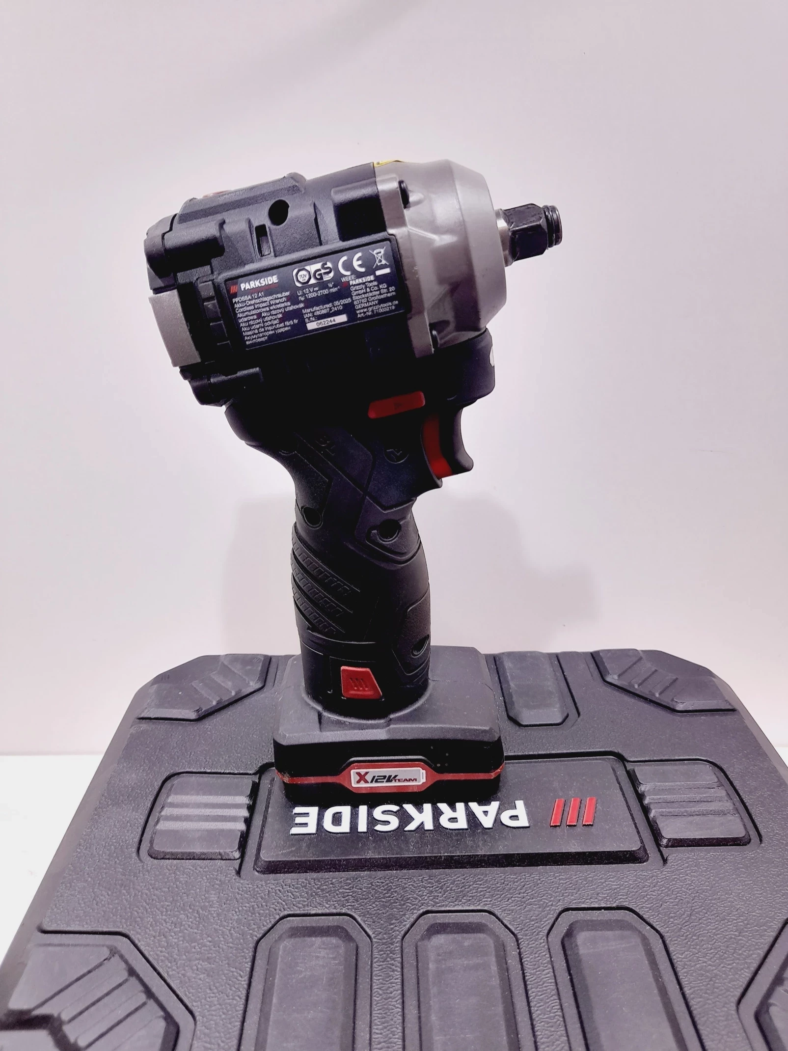 klucz-udarowy-parkside-ppdssa-12-v-silnik-bezszczotkowy-4-nasadki-maksymalny-moment-obrotowy-300