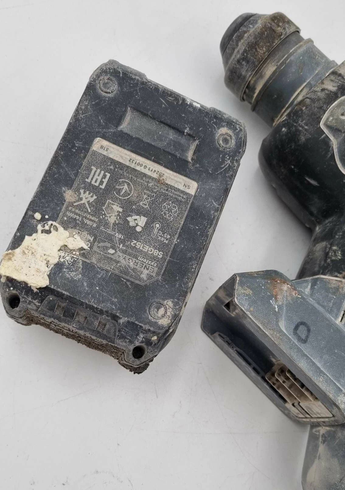 mlotowiertarka-akumulatorowa-graphite-58g027-stan-11323-2