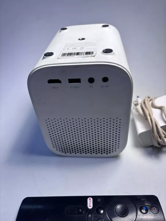 projektor-mi-smart-projector-m055mgn-stan-11323-2