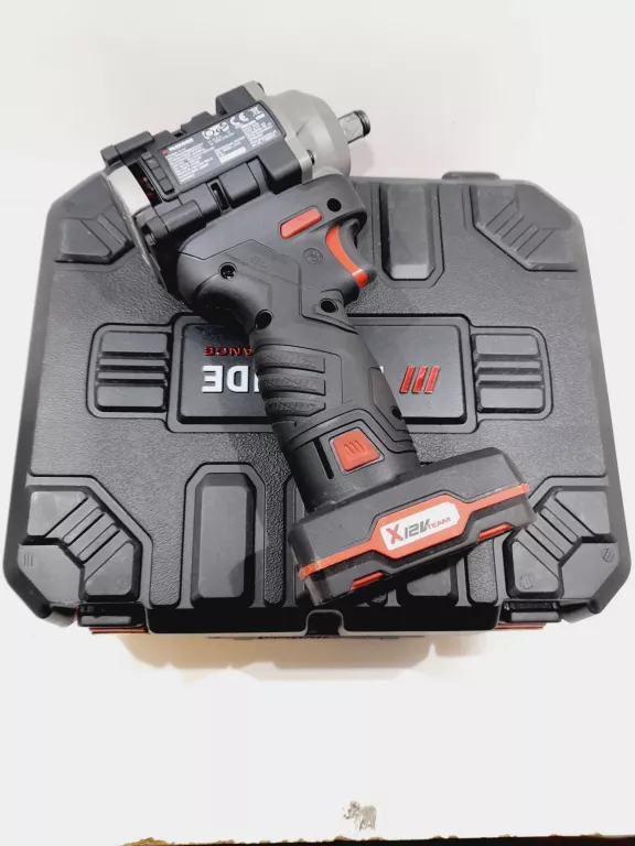 klucz-udarowy-parkside-ppdssa-12-v-silnik-bezszczotkowy-4-nasadki-pojemnosc-akumulatora-000