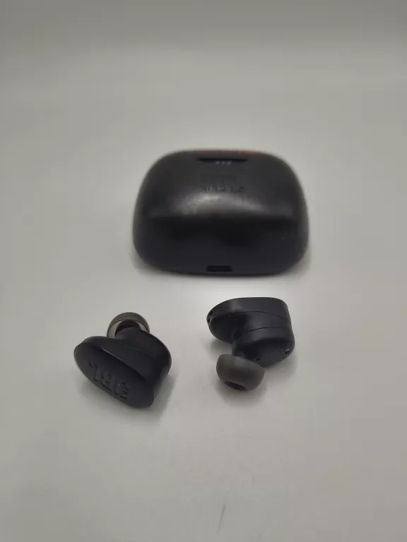 sluchawki-jbl-tune-buds-kolor-dominujacy-129357-3