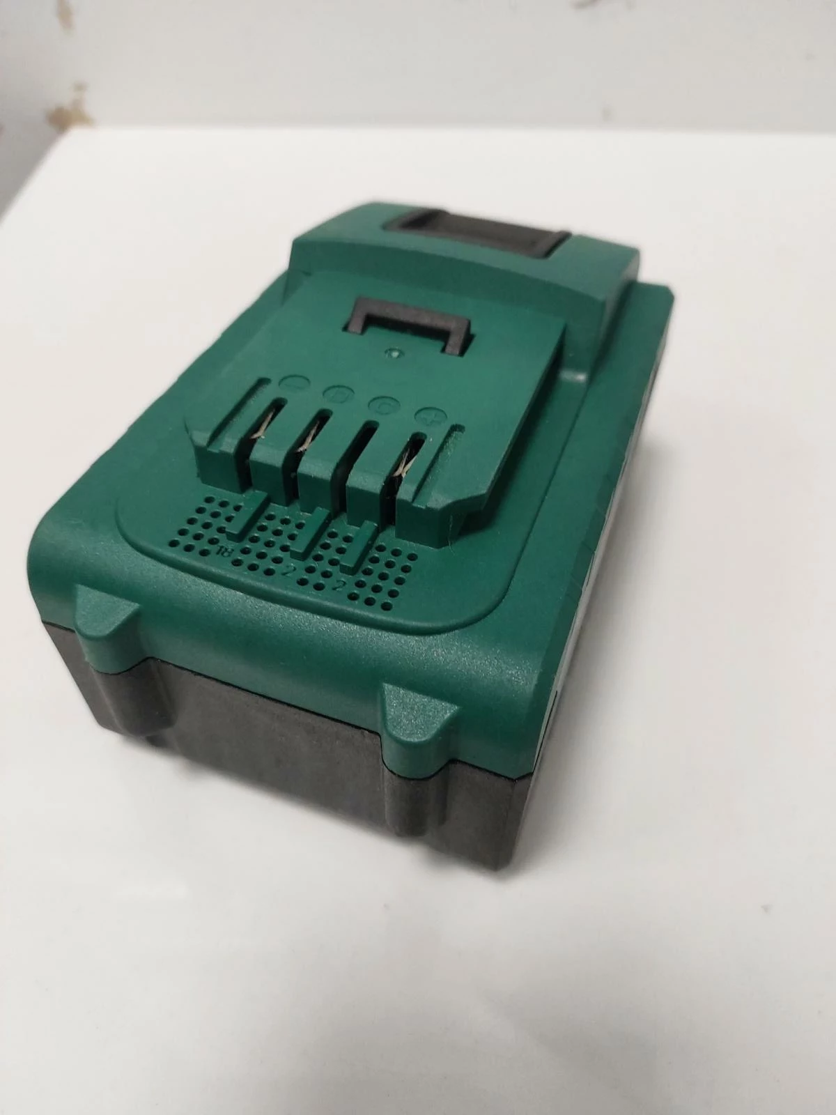 akumulator-stalco-20v-8ah-ean-gtin-5904012161047