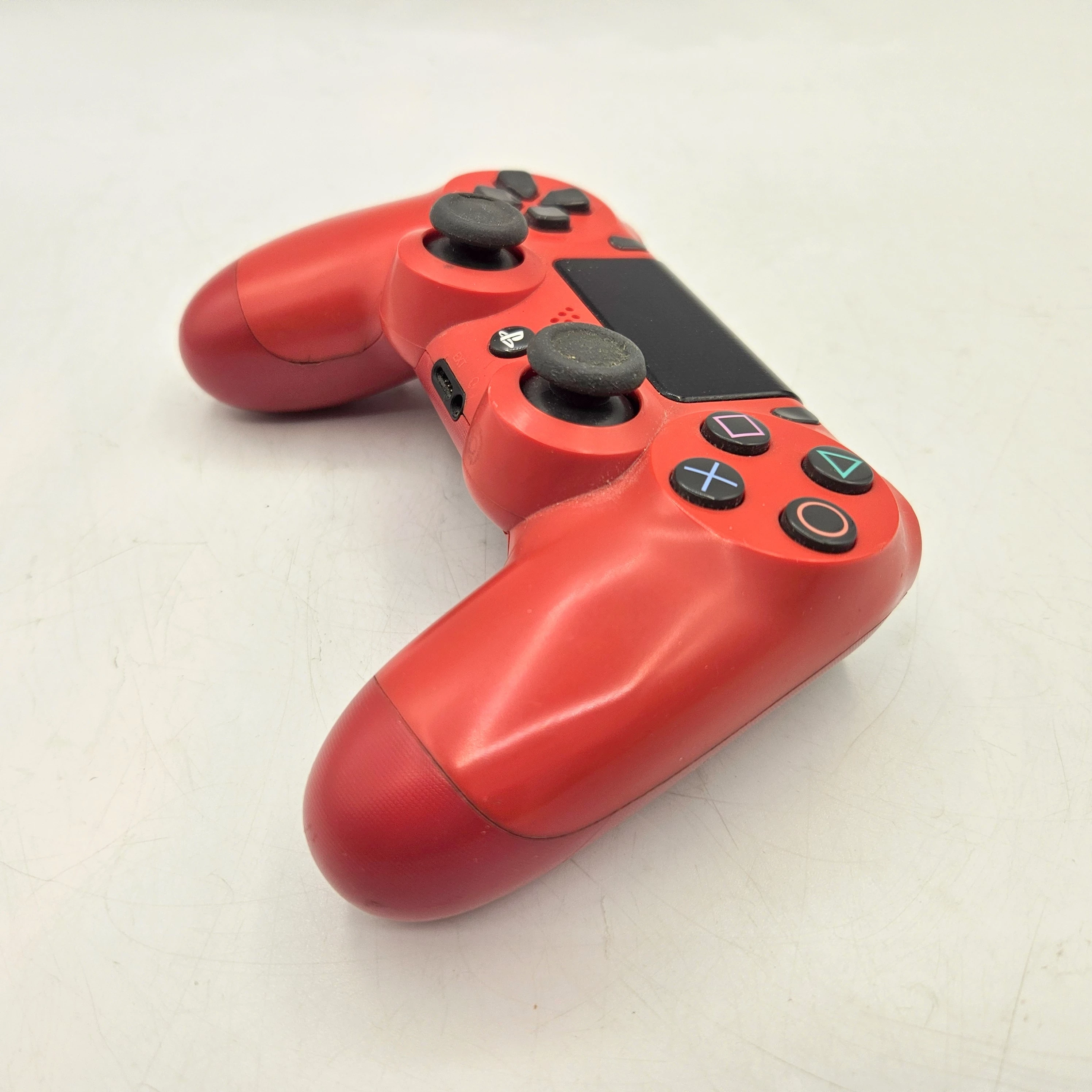 pad-bezprzewodowy-sony-dual-shock-4-v2-magma-red-ean-gtin-711719814153