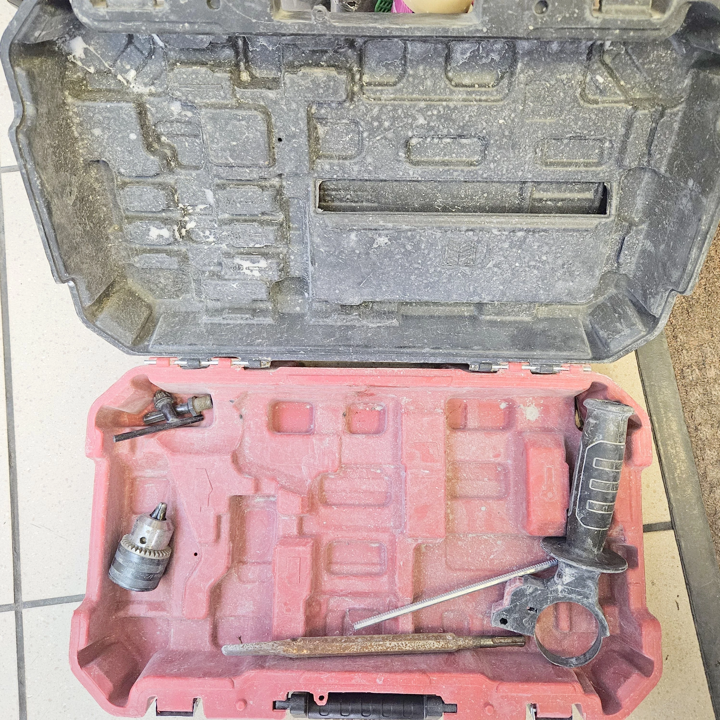 mlotowiertarka-parkside-pkhap-2058-20li-2b-energia-udaru-300