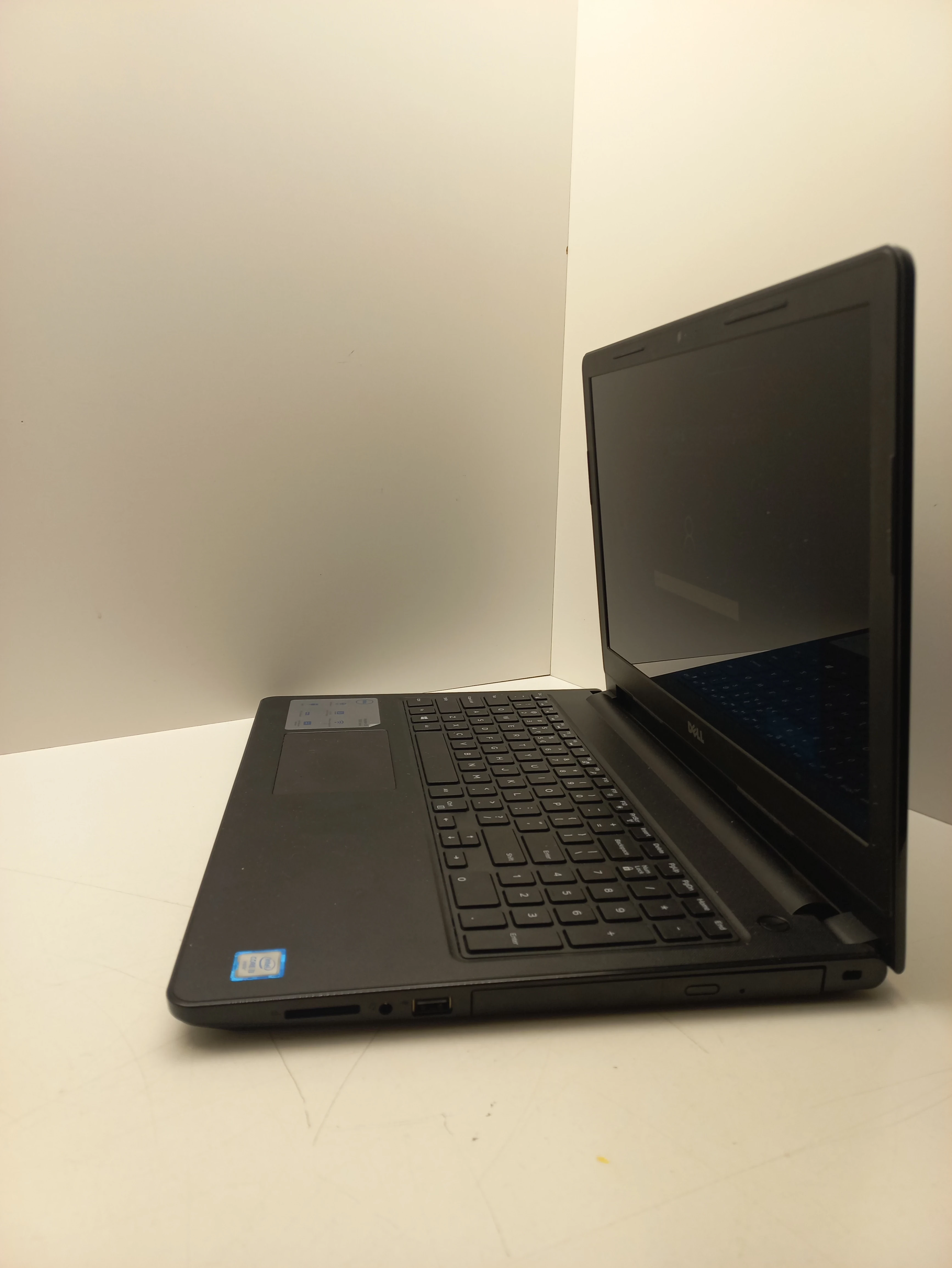 laptop-dell-inspirion-15-3567-i3-12gb-1tb-windows-10-seria-procesora-4366-20