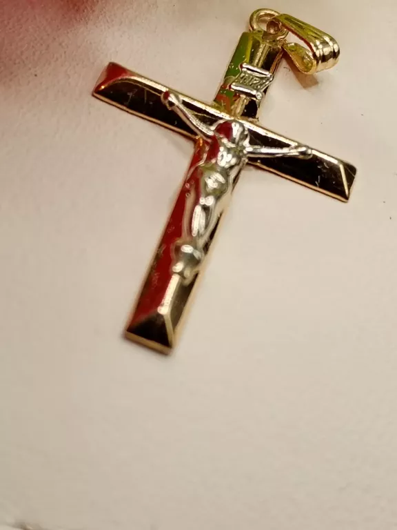 piekny-zlotyu-krzyz-pr585-waga077-stan-11323-2