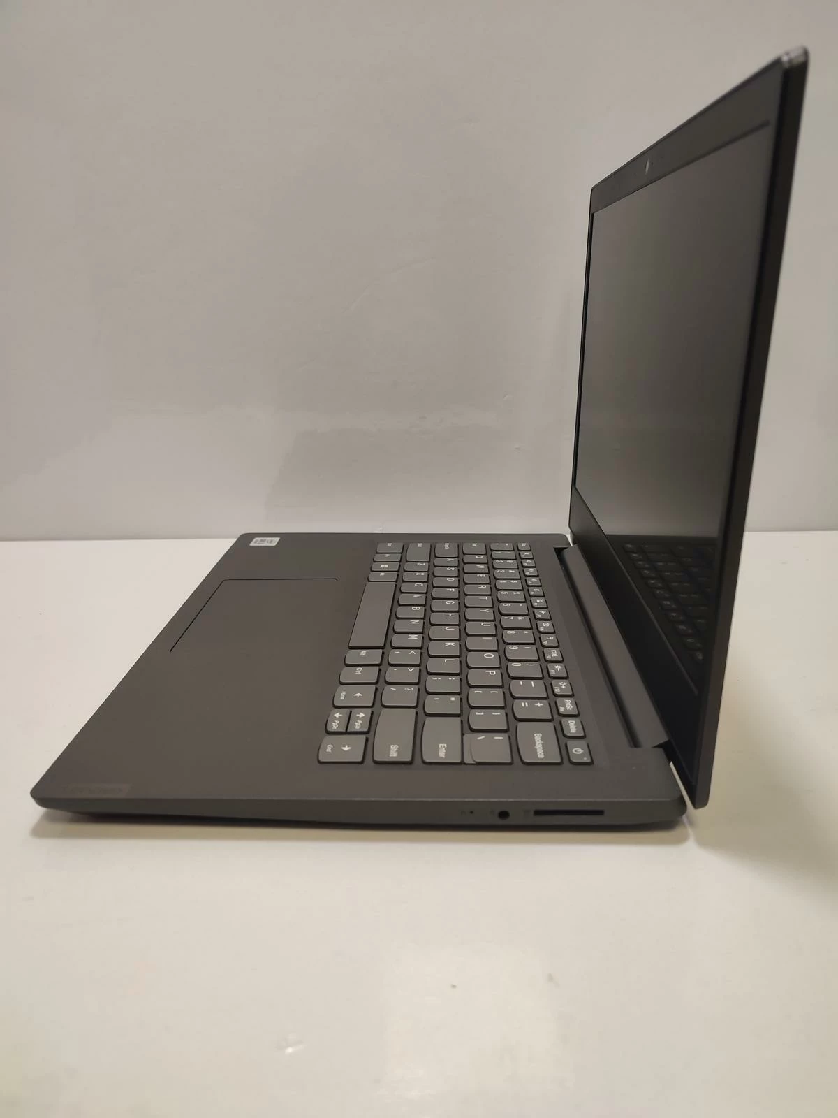 laptop-lenovo-v14-iil-82c4-kod-producenta-v14-iil-82c4