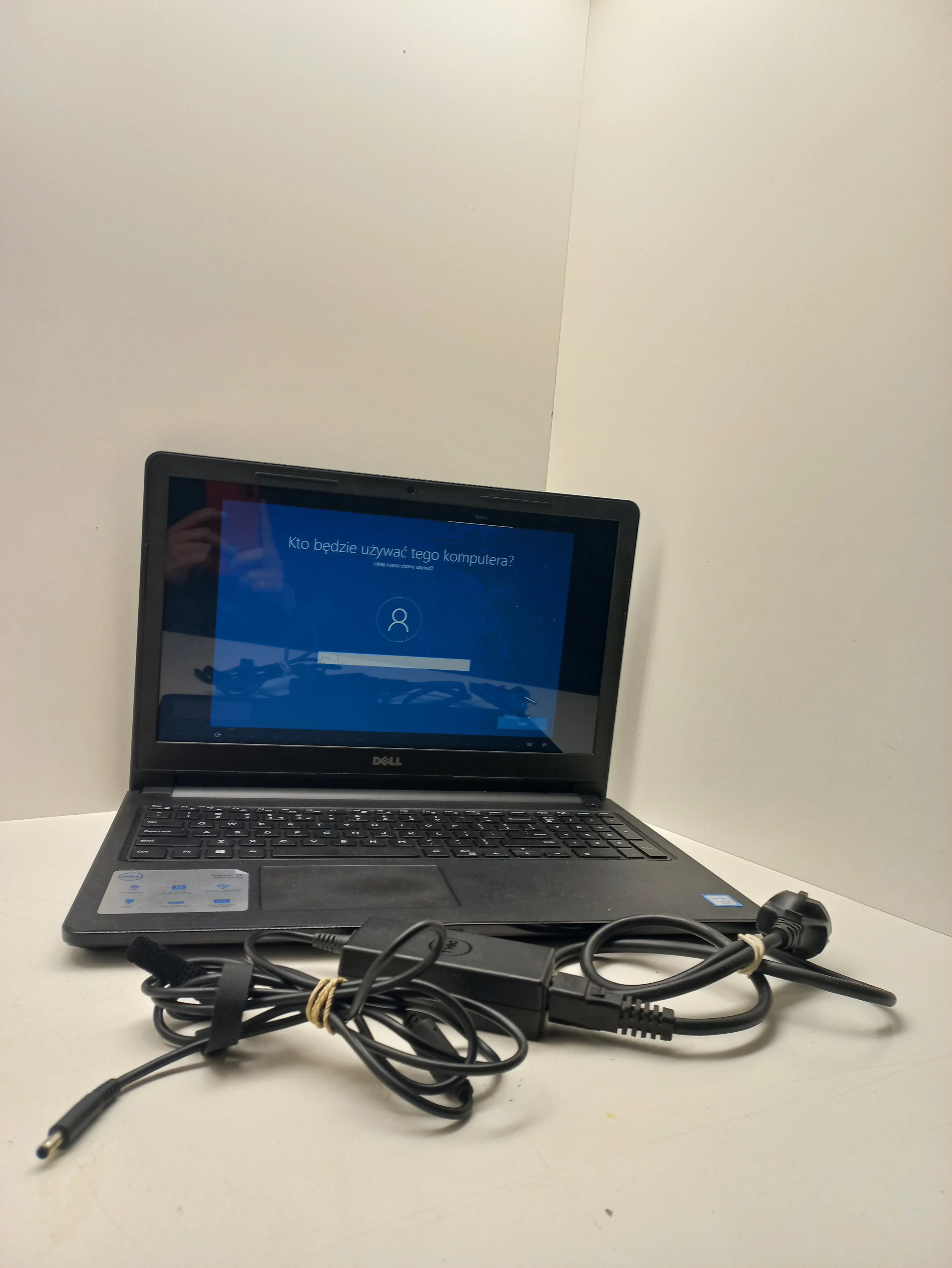 laptop-dell-inspirion-15-3567-i3-12gb-1tb-windows-10-dokerska-3-wroclaw