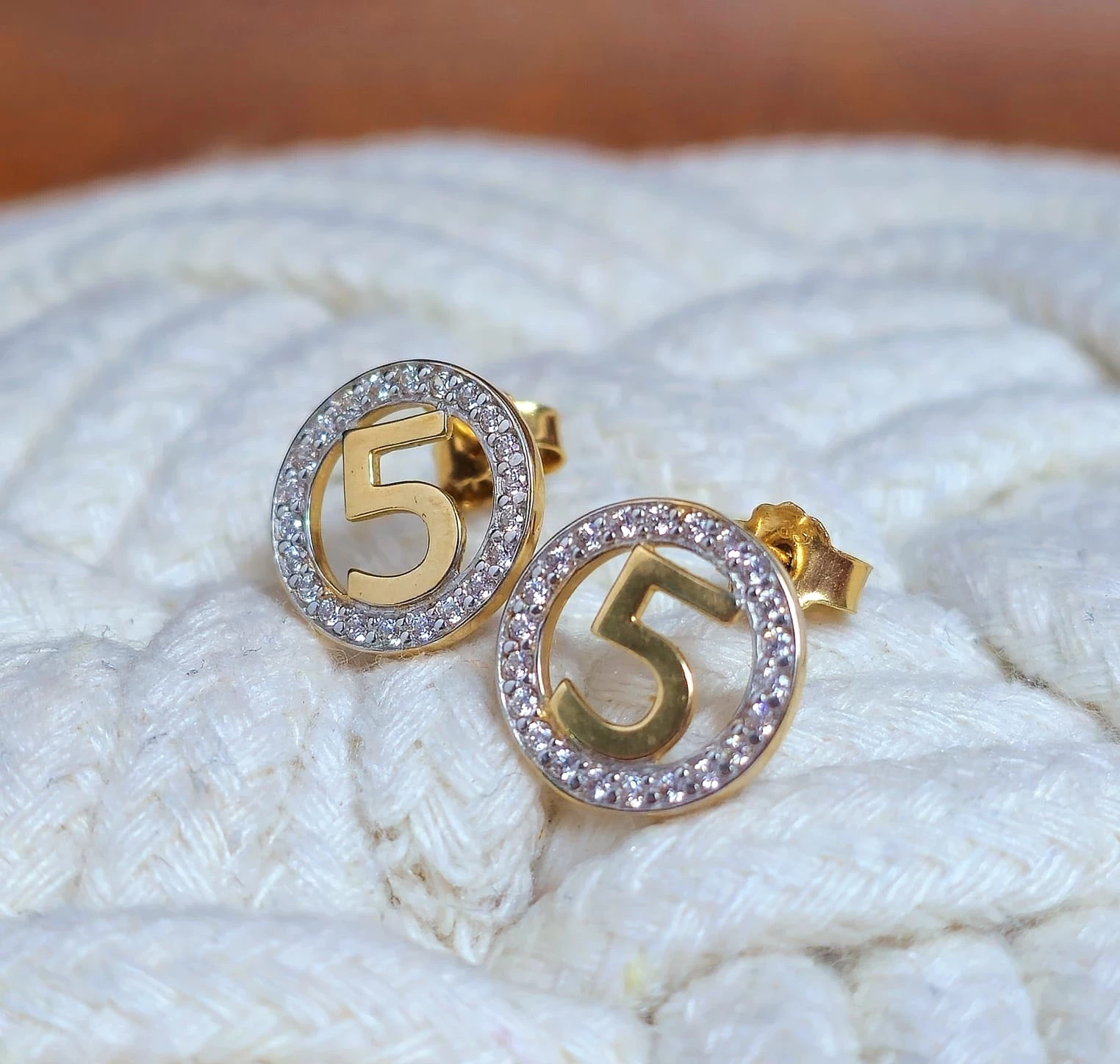 zlote-kolczyki-cyfra-5-okragle-z-cyrkonii-p585-175g-ean-gtin-5906695005977