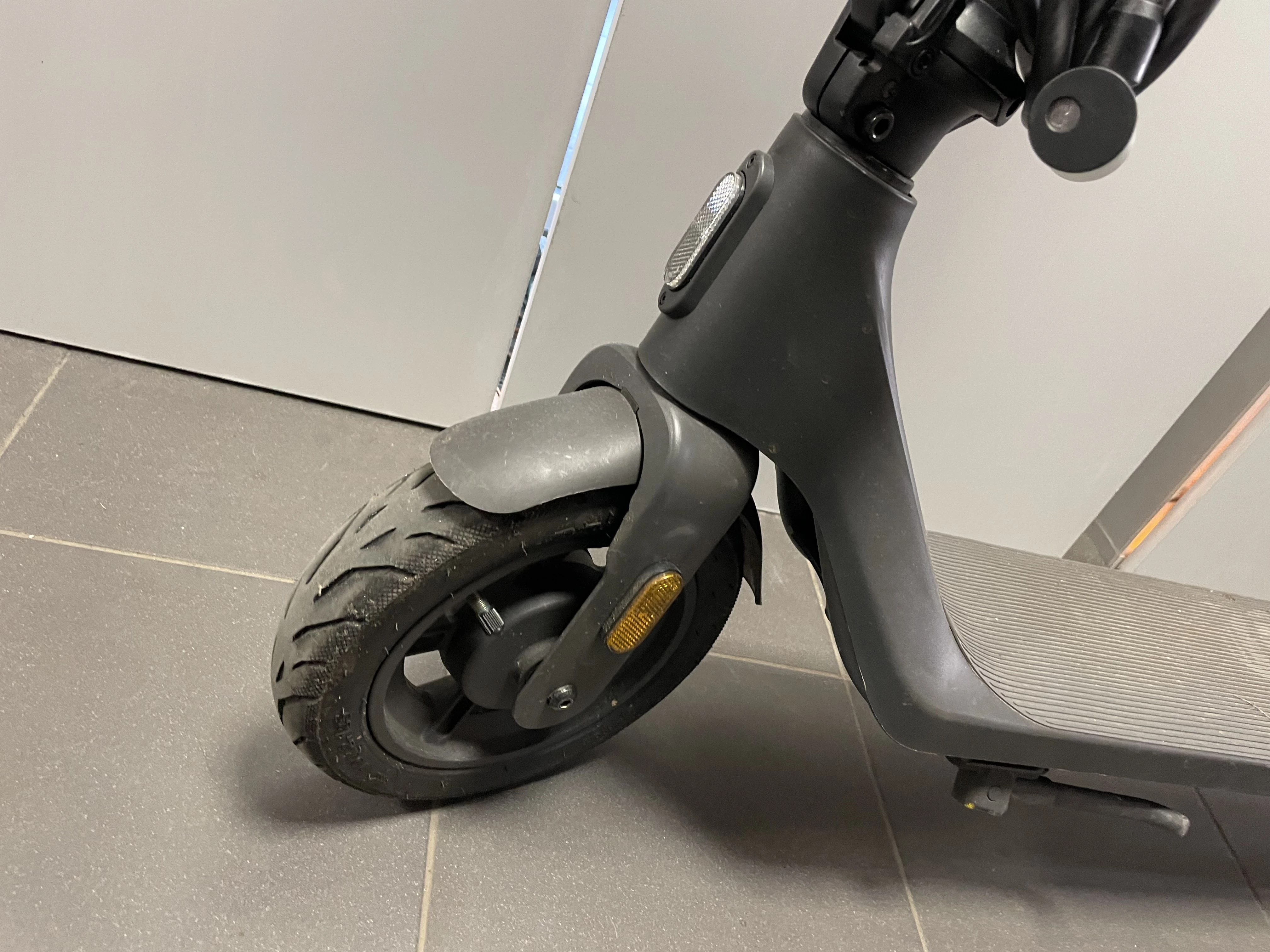xiaomi-electric-scooter-4-lite-2nd-gen-opis-model-electric-scooter-4-lite