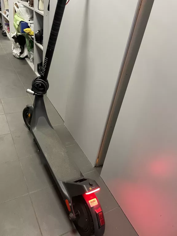 xiaomi-electric-scooter-4-lite-2nd-gen-opis-kolor-249512-1647413