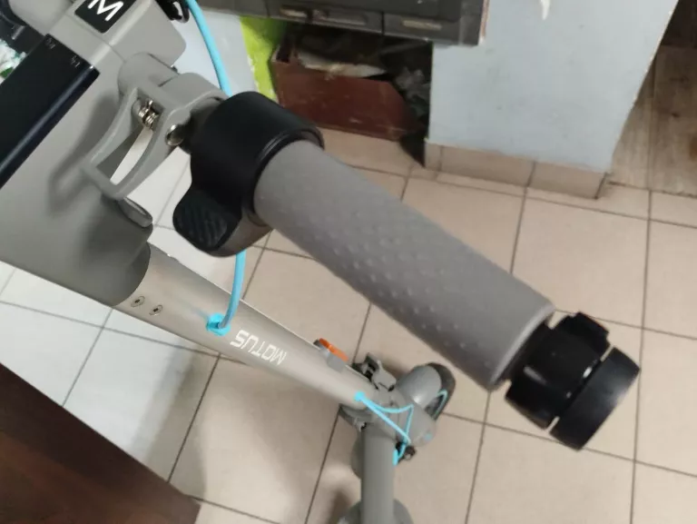 hulajnoga-motus-10-350w-waga-1780