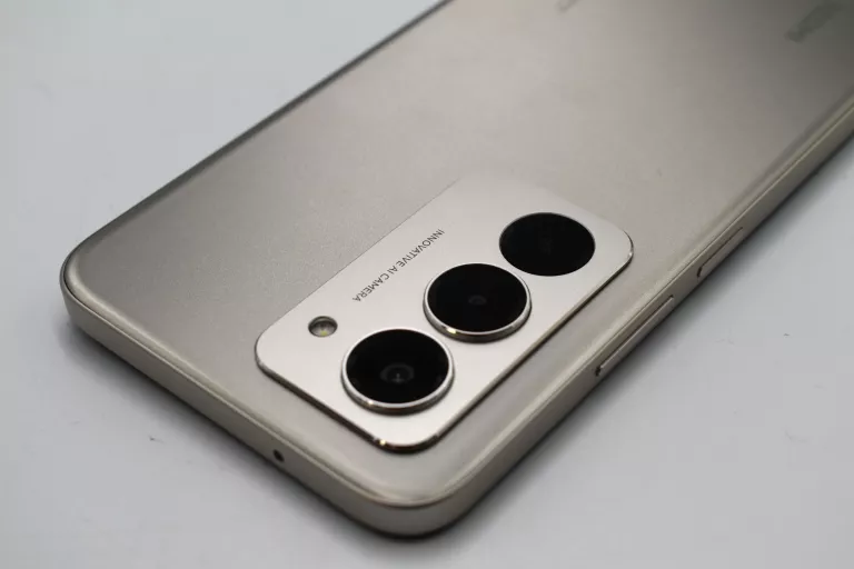 telefon-xiaomi-redmi-15-8256gb-69-144hz-srebrny-wbudowana-pamiec-202869-214185