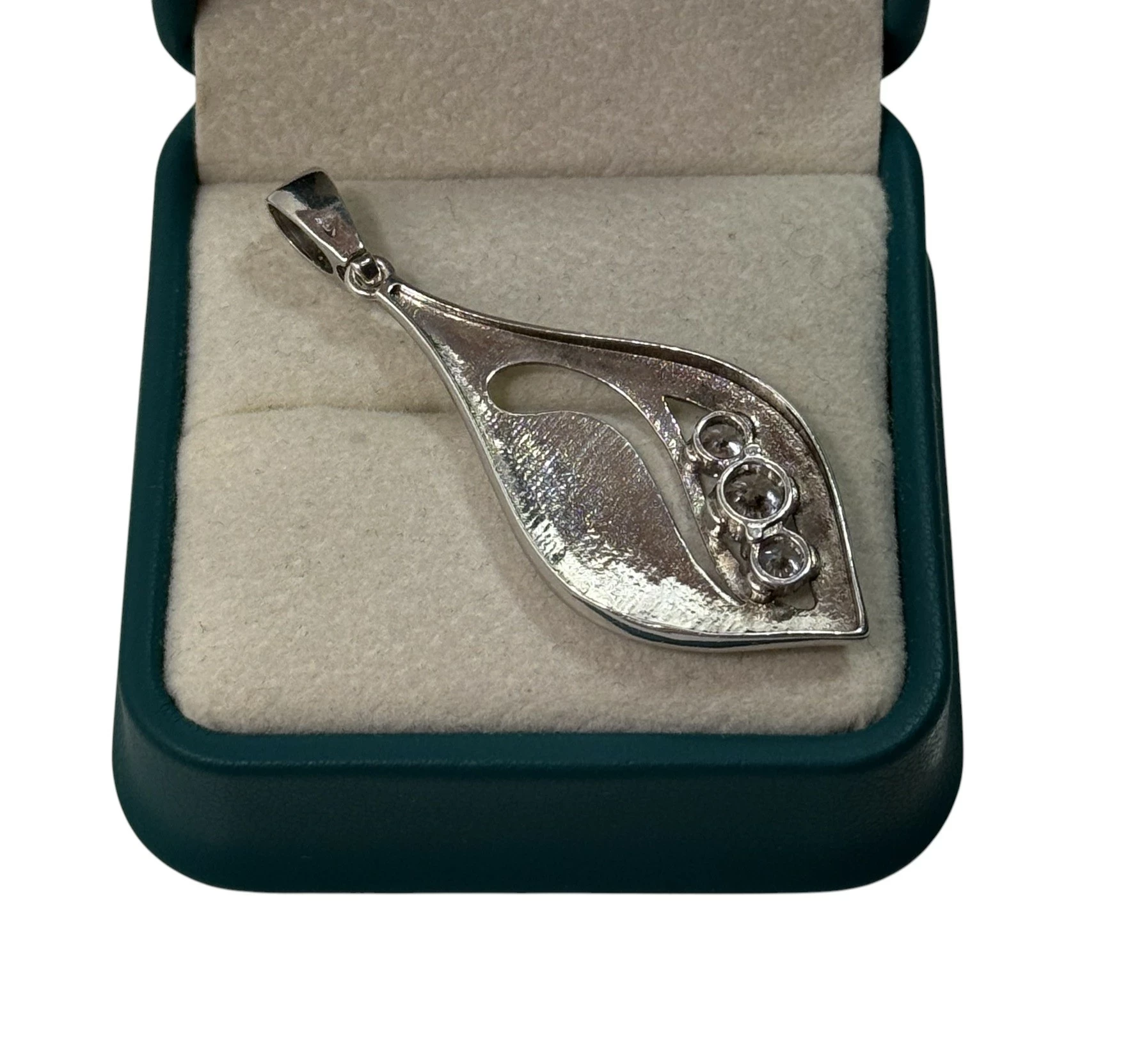 ciekawa-srebrna-zawieszka-z-cyrkoniami-455g-925-rodzaj-2205-2