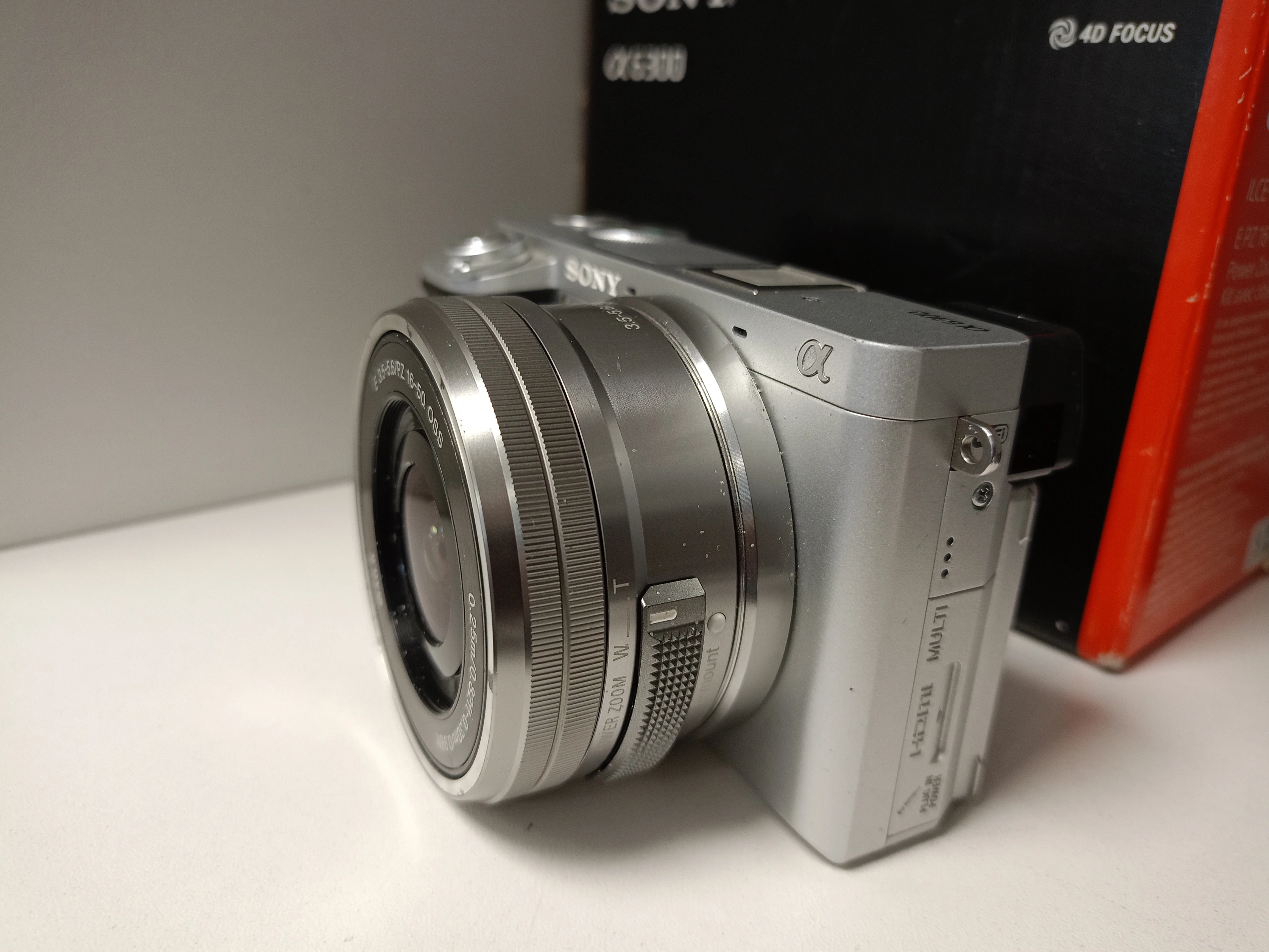 aparat-fotograficzny-sony-a6300-korpus-obiektyw-6-baterii-akcesoria-kod-producenta-ilce6300lscec