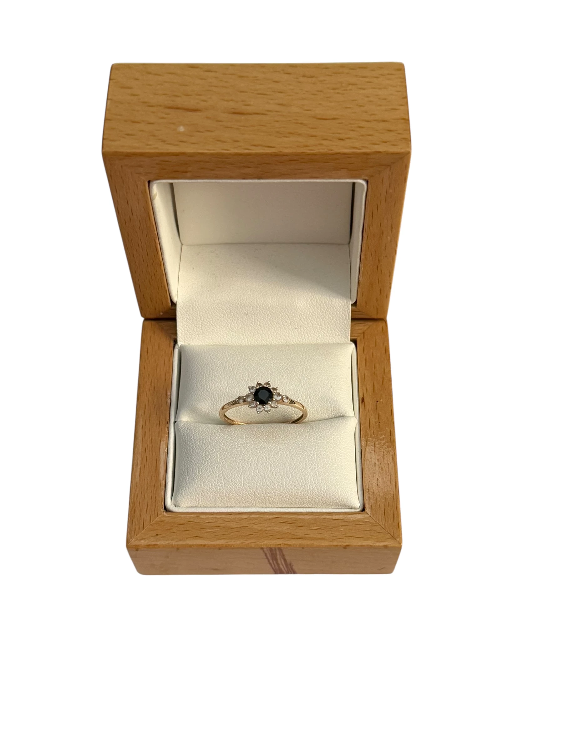 piekny-zloty-pierscionek-pulawska-30a-piaseczno