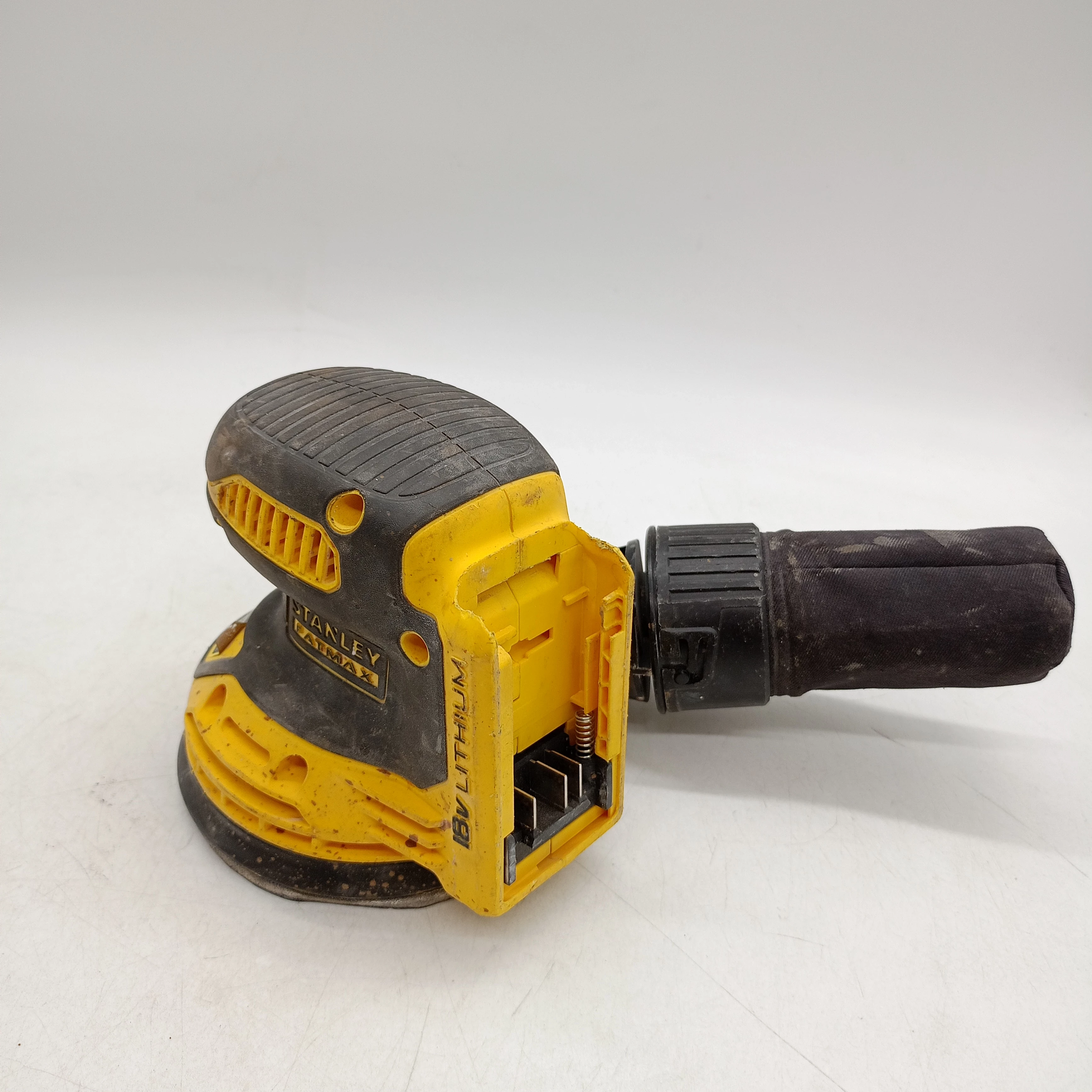 szlifierka-stanley-fmc220-rodzaj-zasilania-128529-1