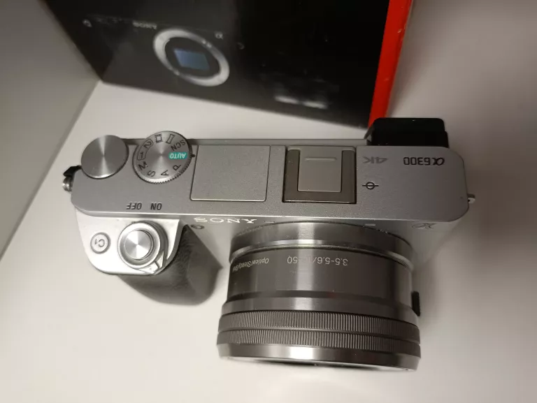 aparat-fotograficzny-sony-a6300-korpus-obiektyw-6-baterii-akcesoria-marka-248811-1940277